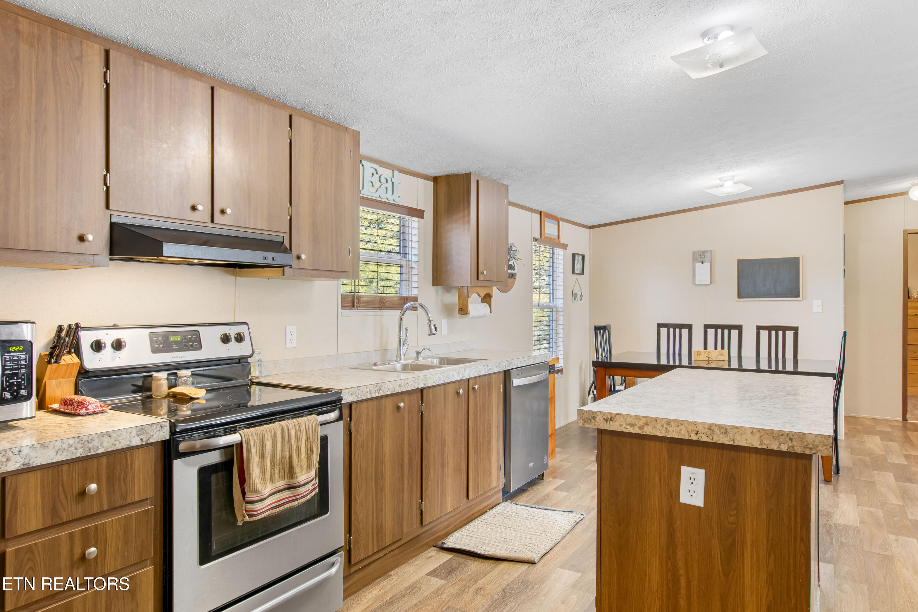 142 Branam Road Jacksboro TN 37757