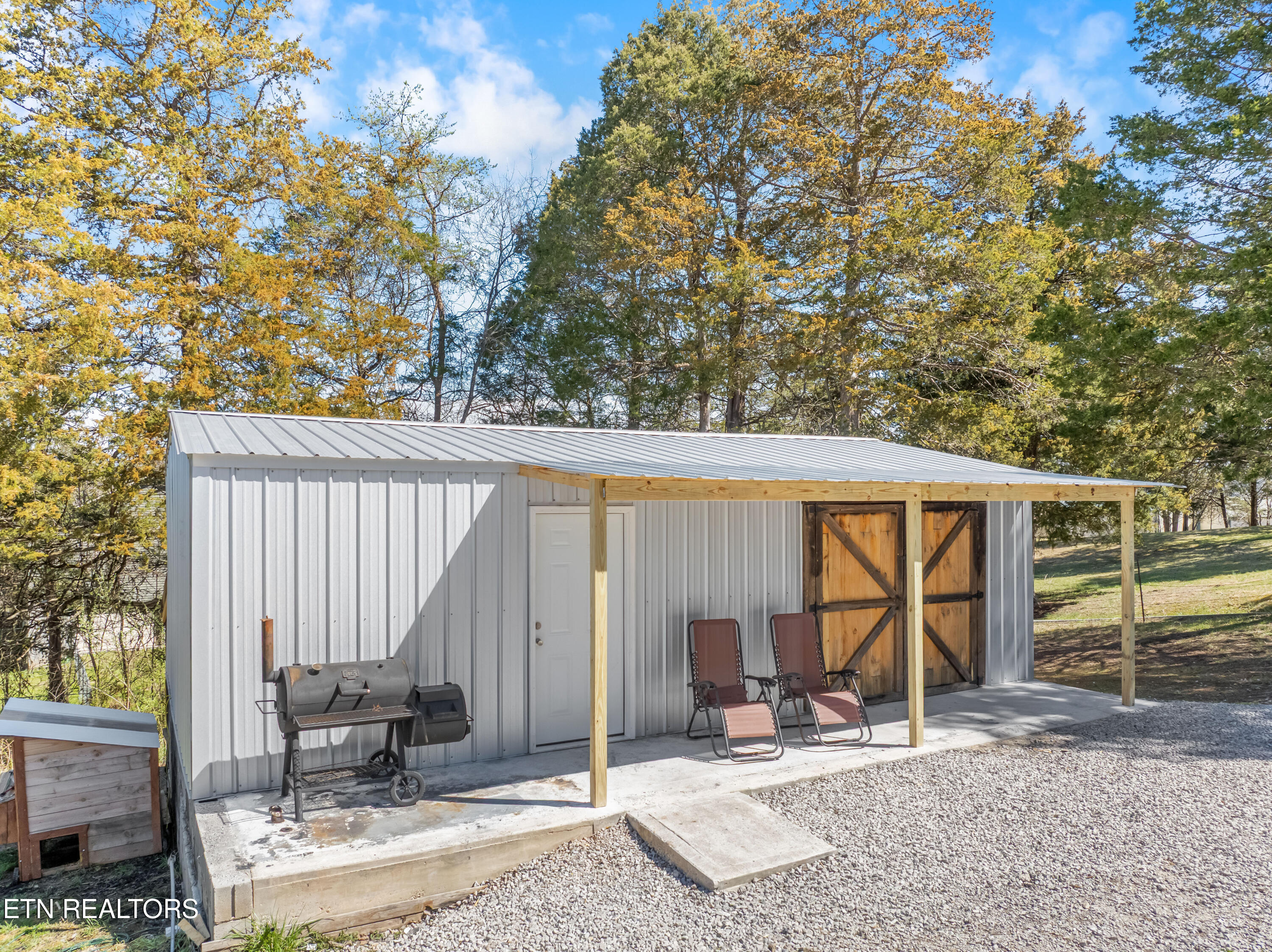 142 Branam Road Jacksboro TN 37757