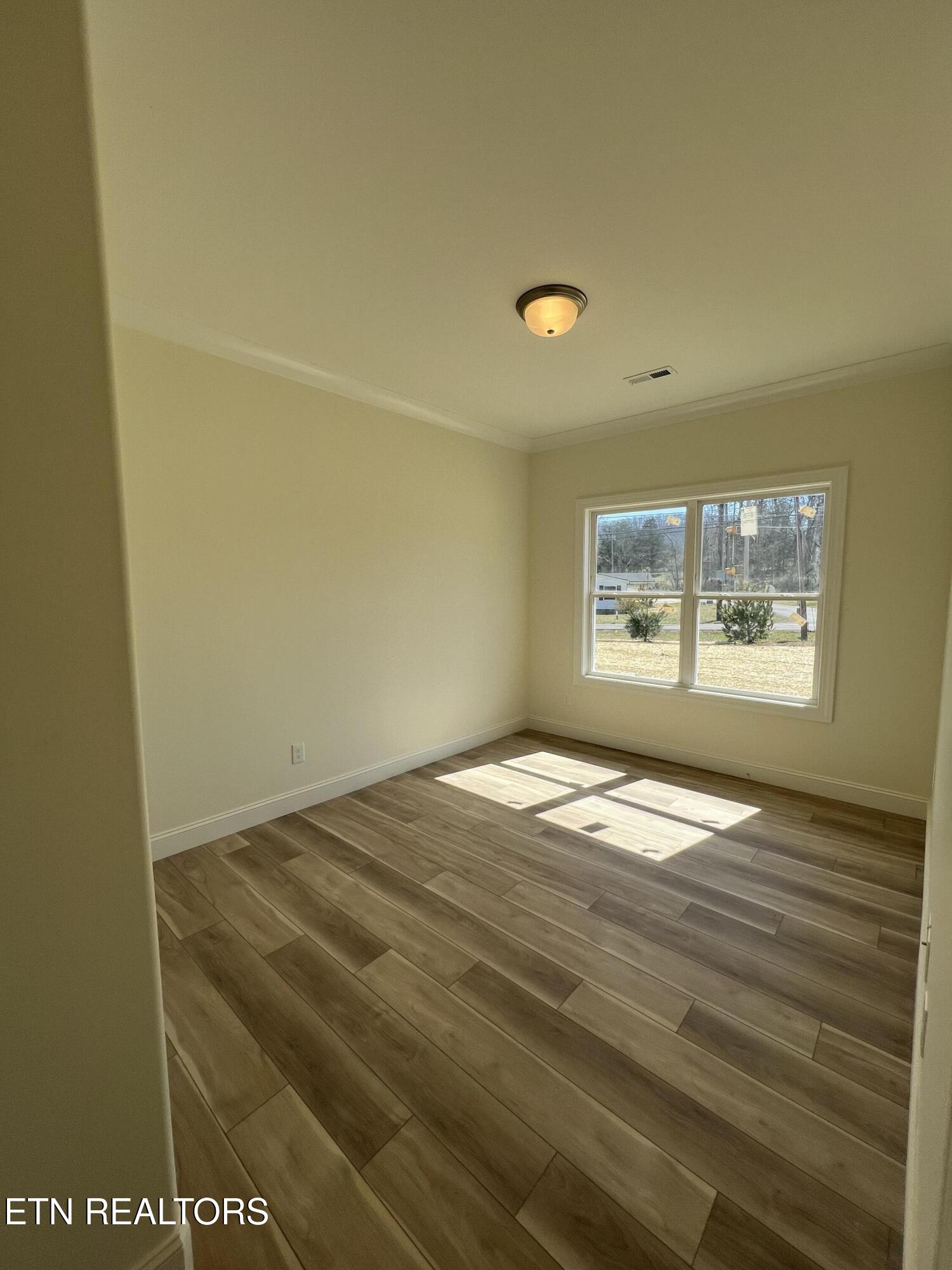 1402 Summer Meadow Lane Powell TN 37849