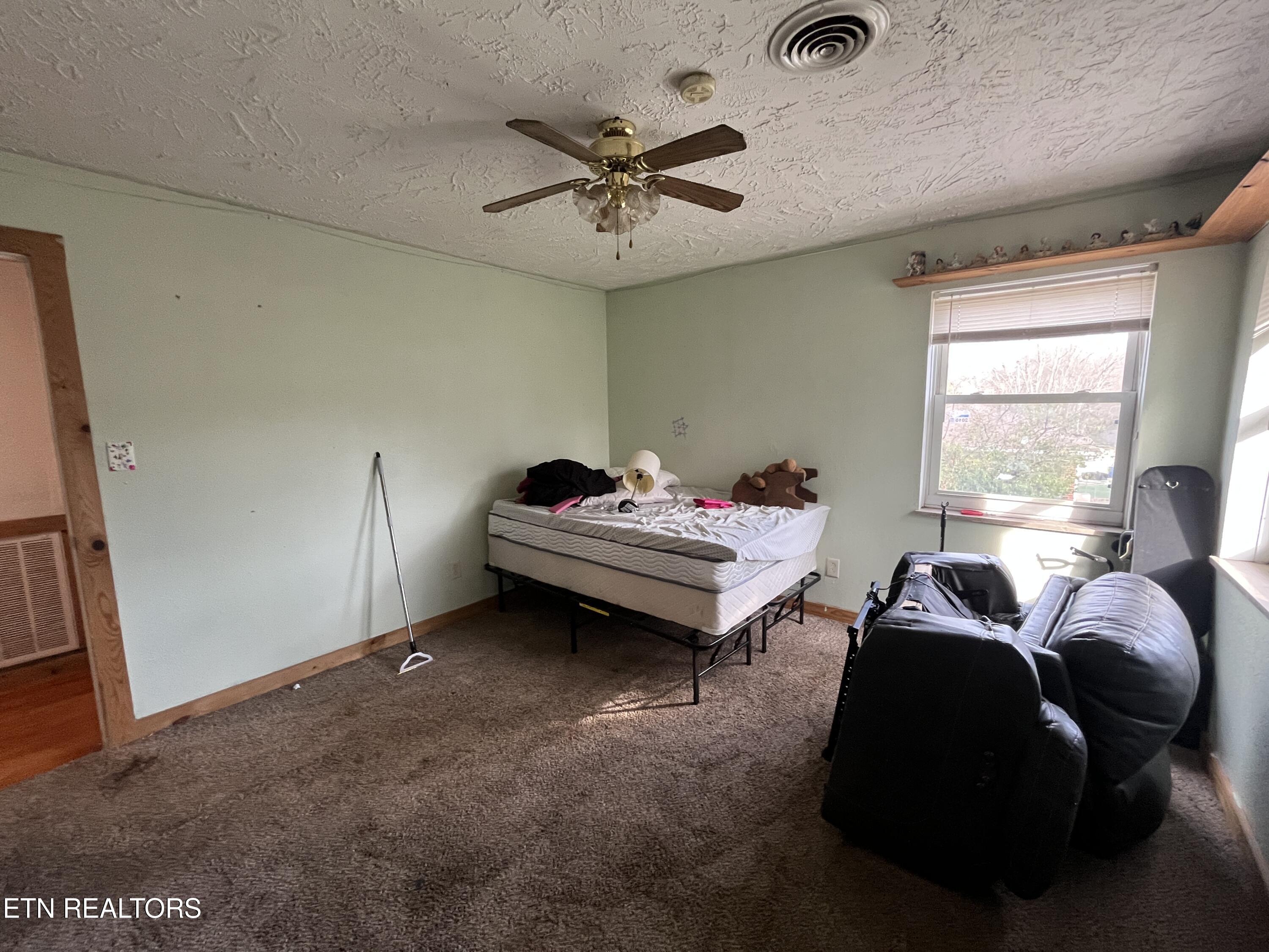 821 W Cherokee Drive Jefferson City TN 37760