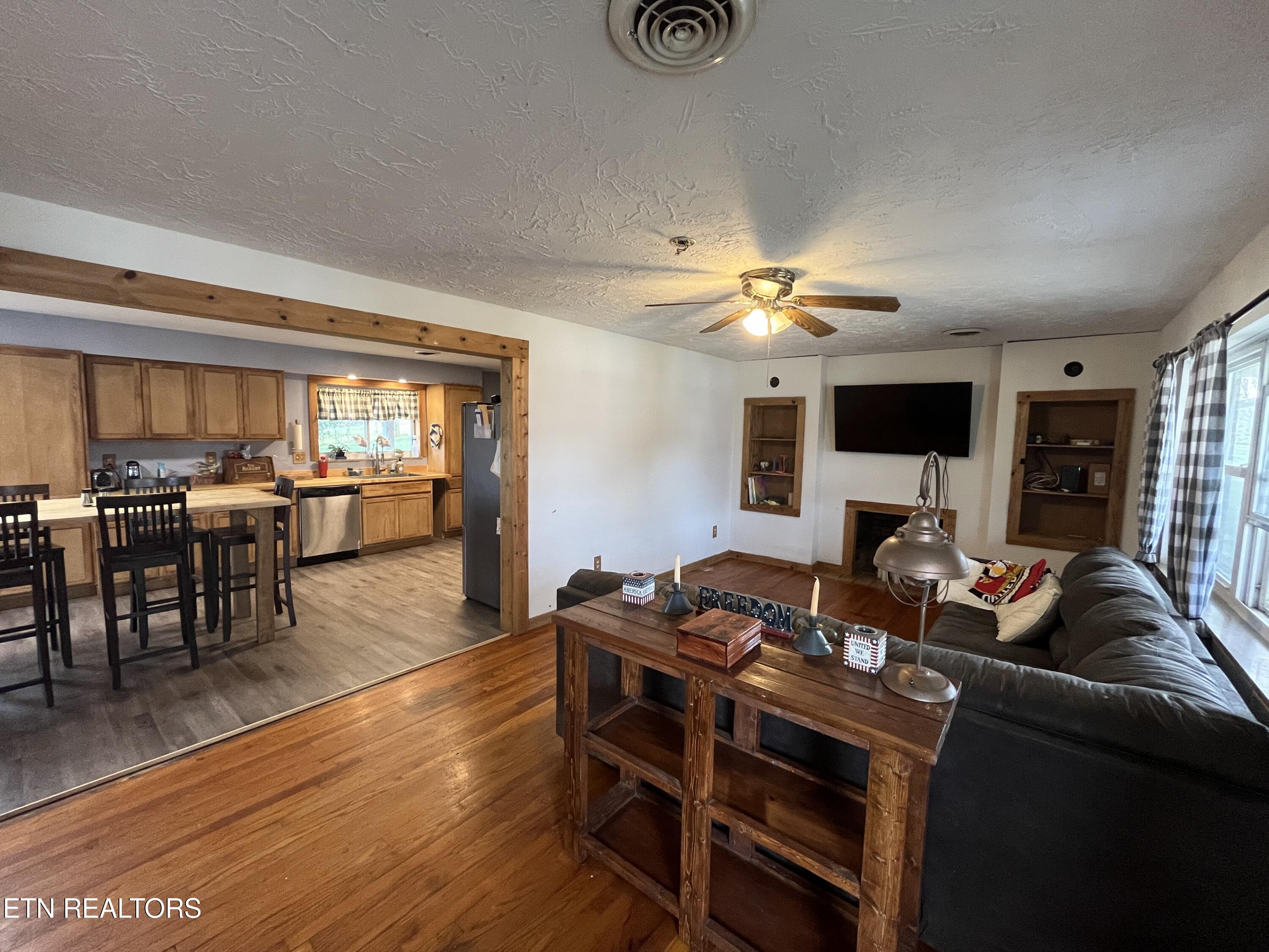 821 W Cherokee Drive Jefferson City TN 37760