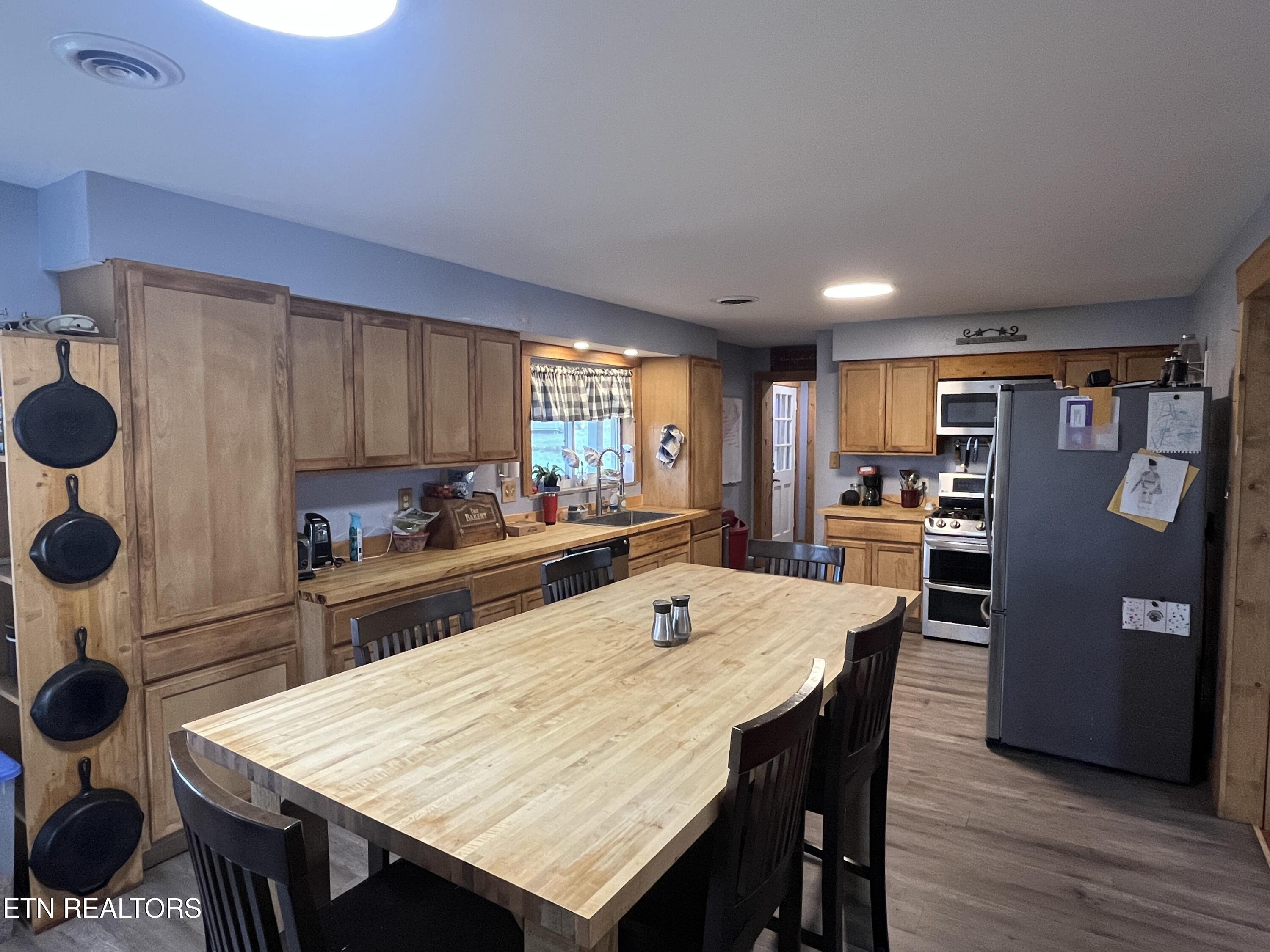 821 W Cherokee Drive Jefferson City TN 37760