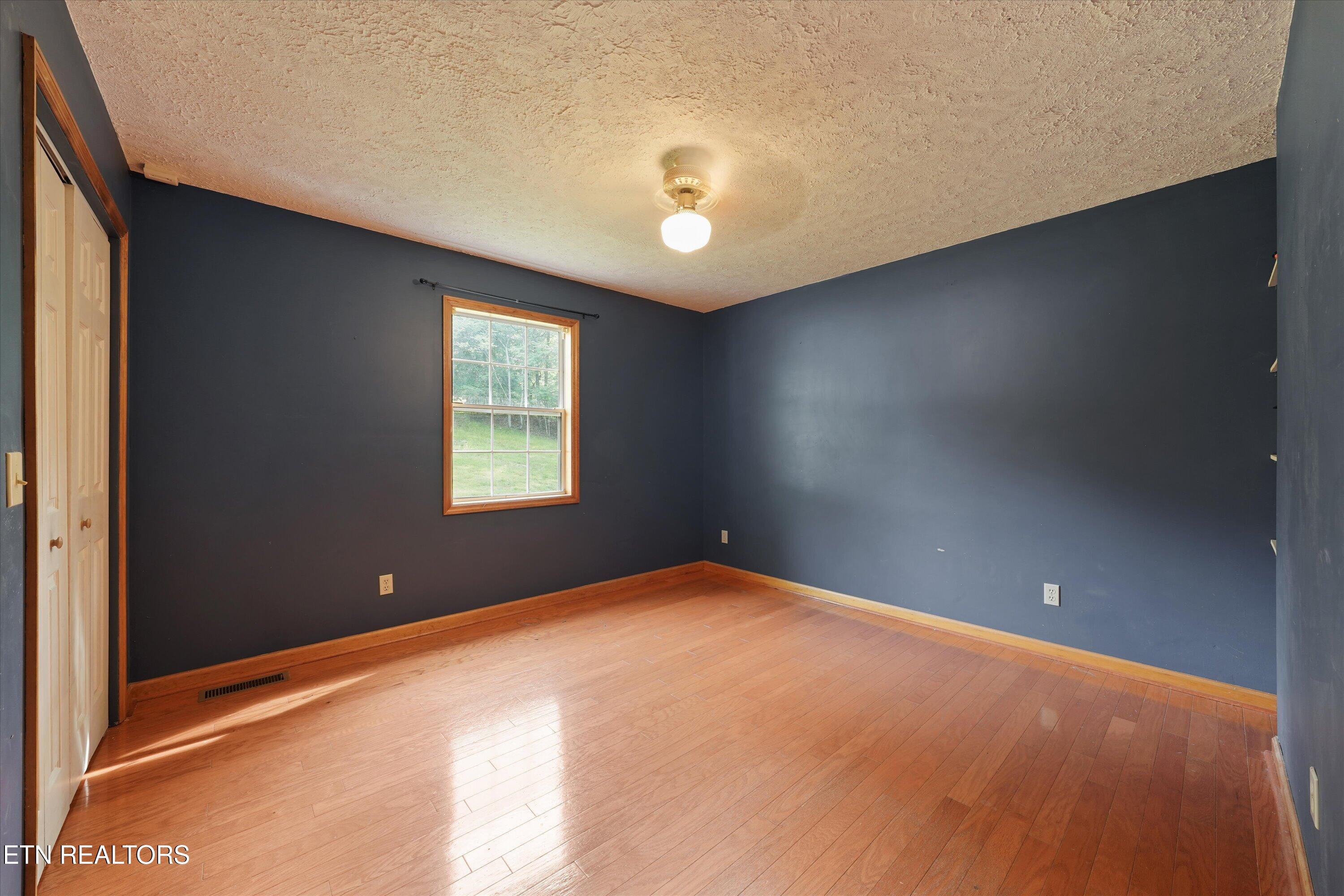 4422 Beaus Bend Road Louisville TN 37777