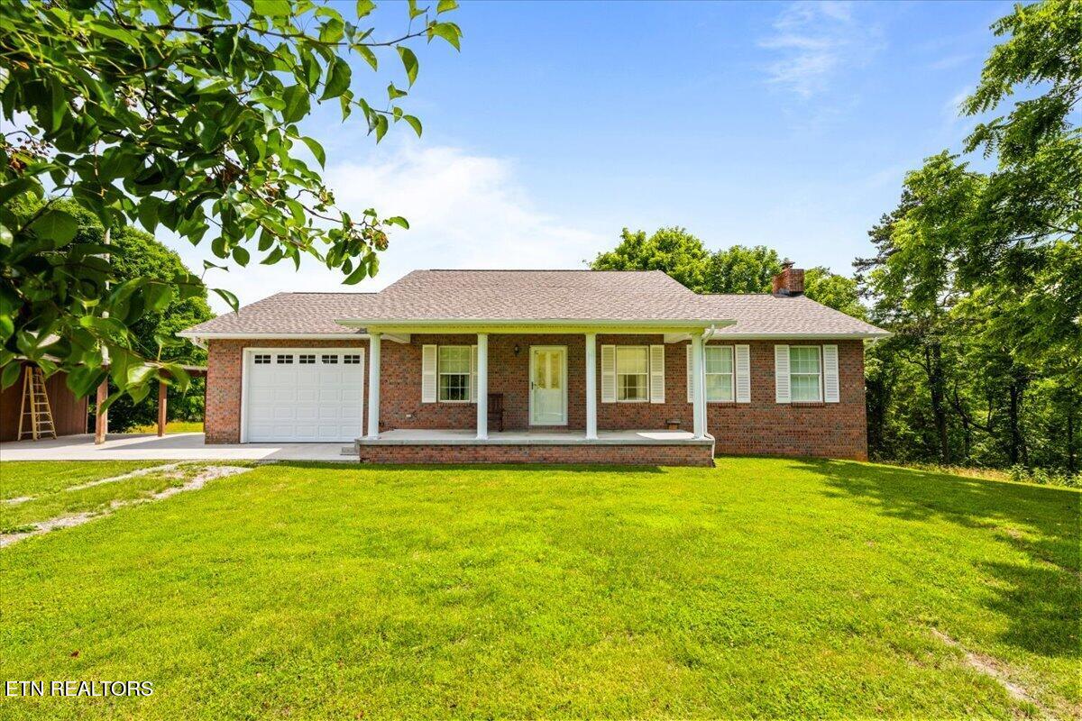 1476 Flat Hollow Road Speedwell TN 37870