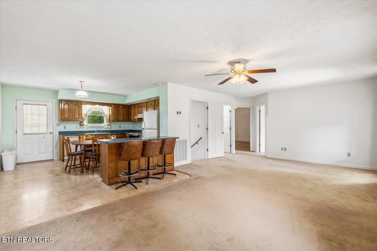 1476 Flat Hollow Road Speedwell TN 37870