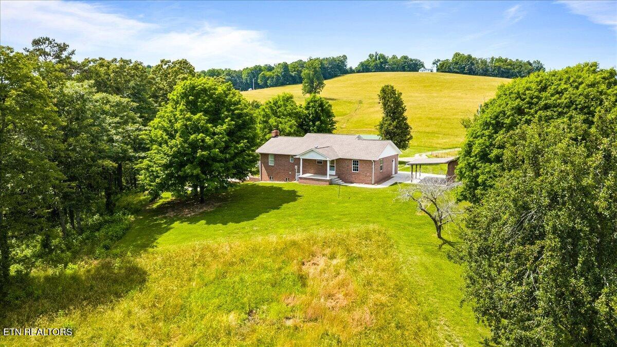 1476 Flat Hollow Road Speedwell TN 37870