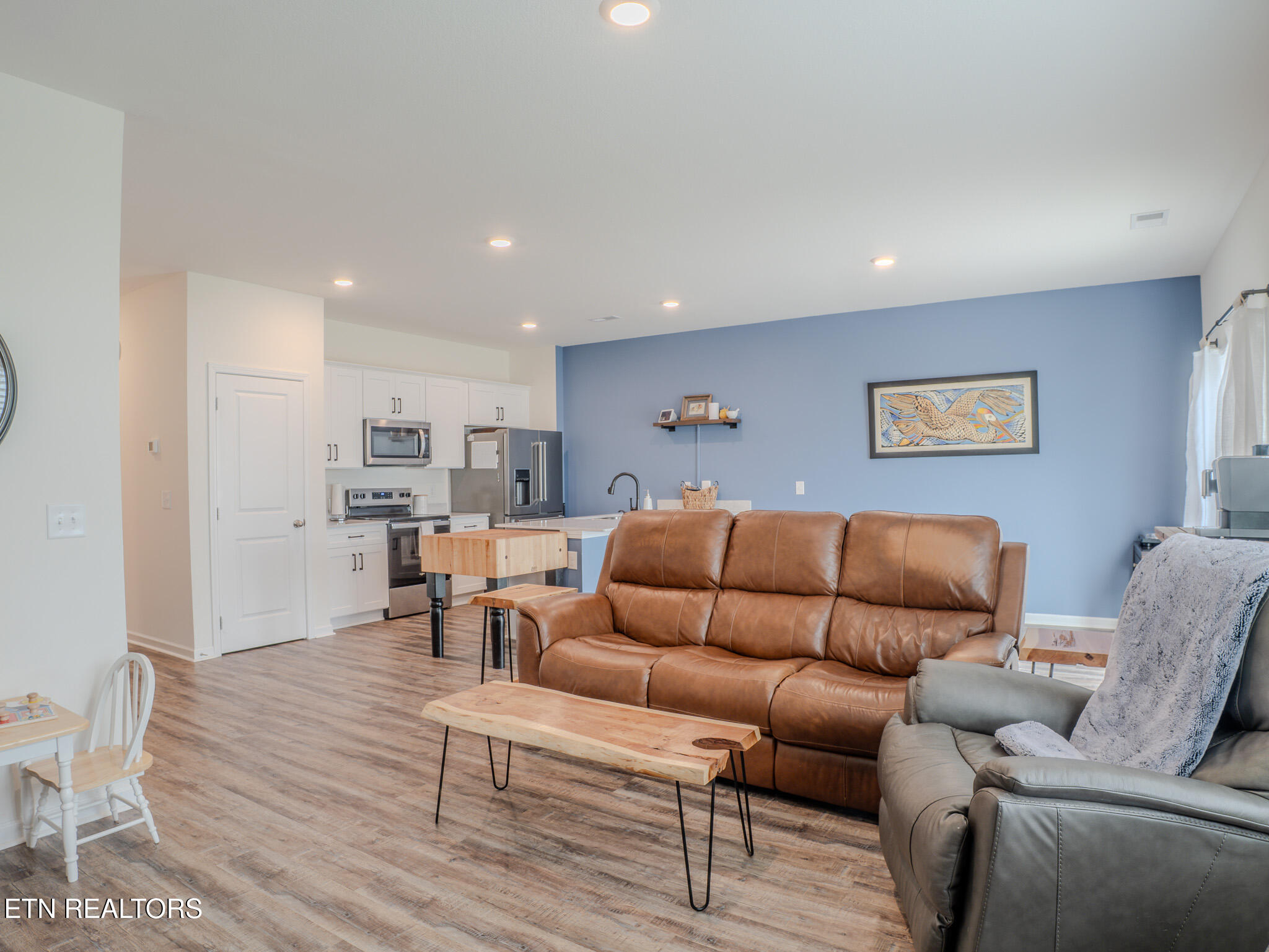 93 Thistle Drive Bluff City TN 37618