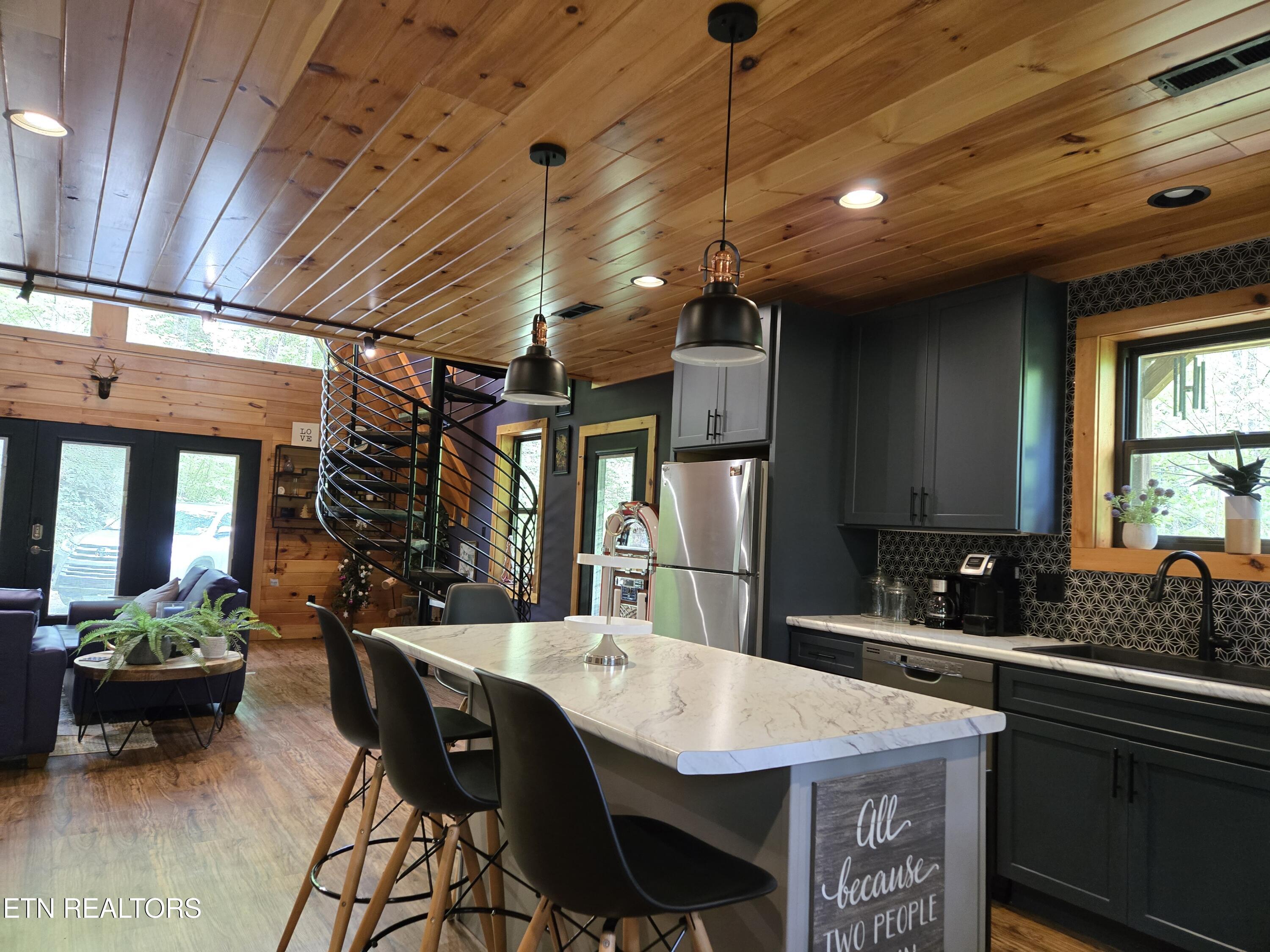 1020 Deep Hollow Road Gatlinburg TN 37738