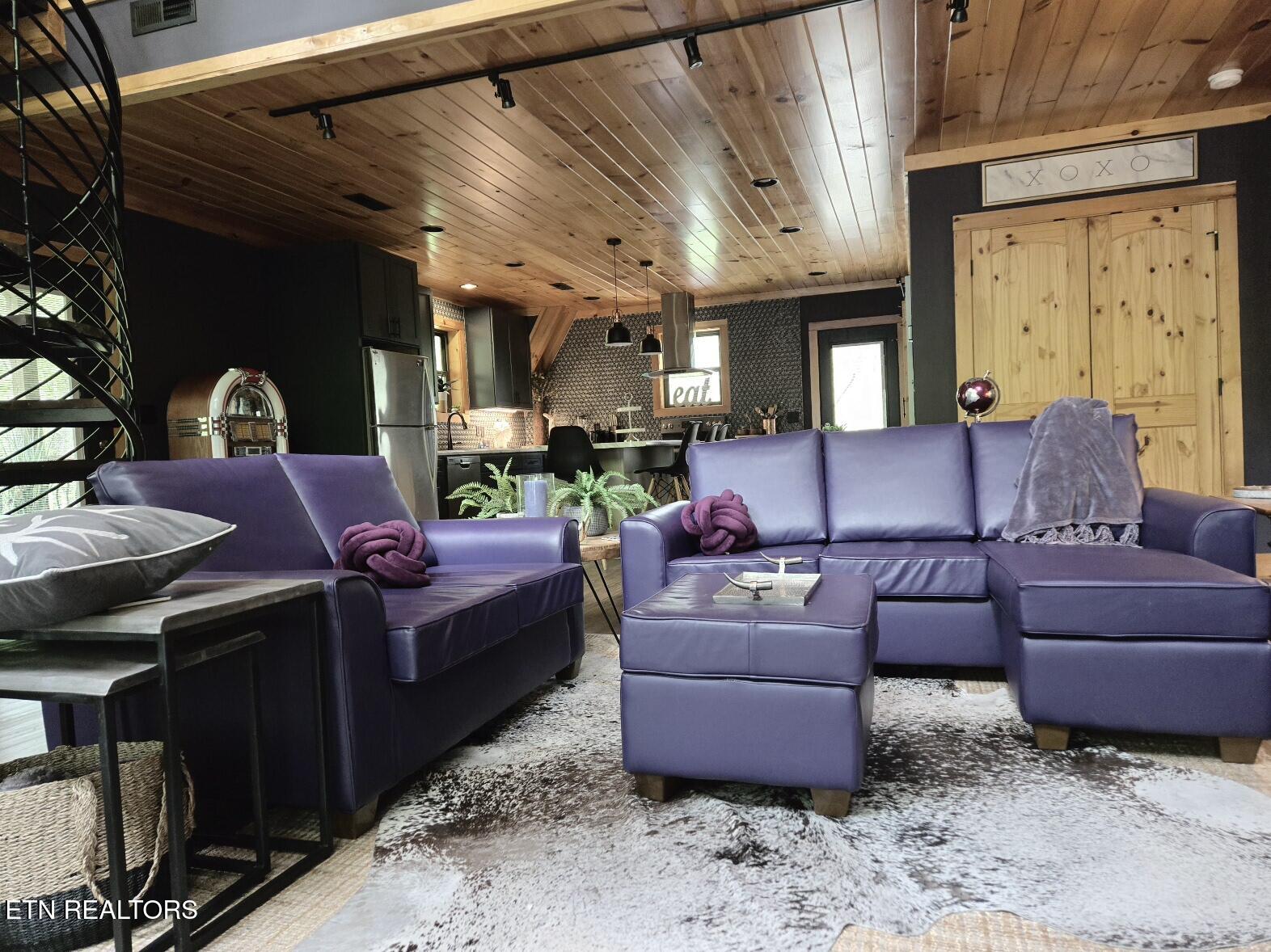 1020 Deep Hollow Road Gatlinburg TN 37738