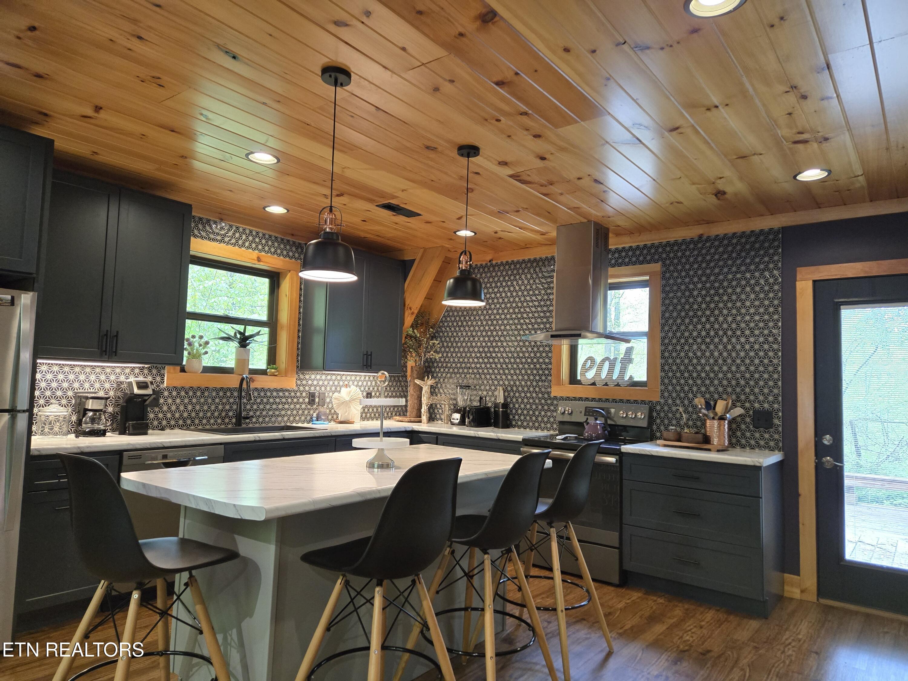 1020 Deep Hollow Road Gatlinburg TN 37738