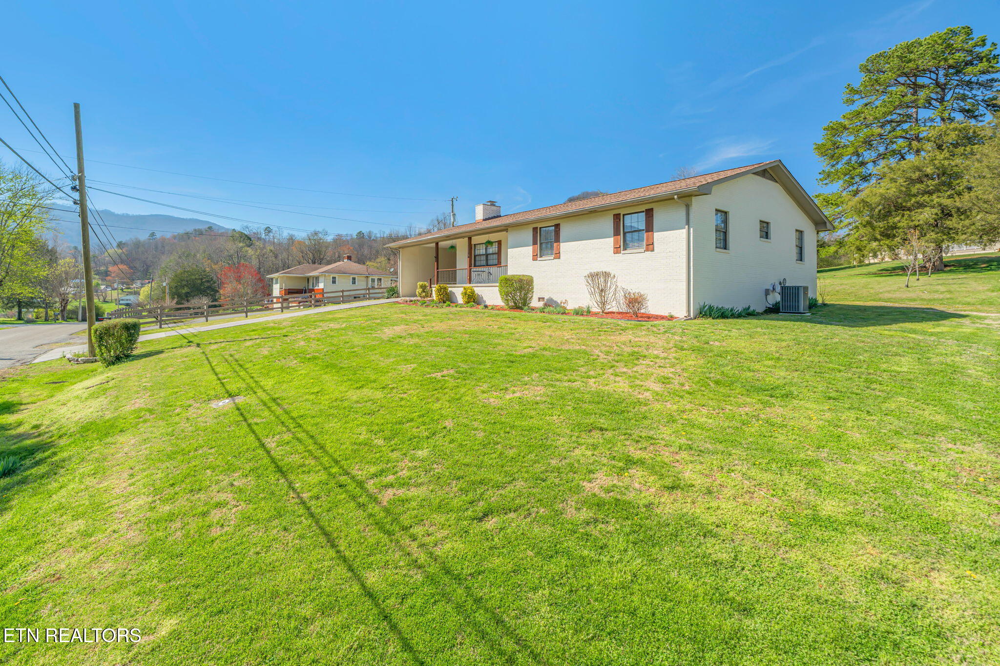 174 Jackson Road Caryville TN 37714