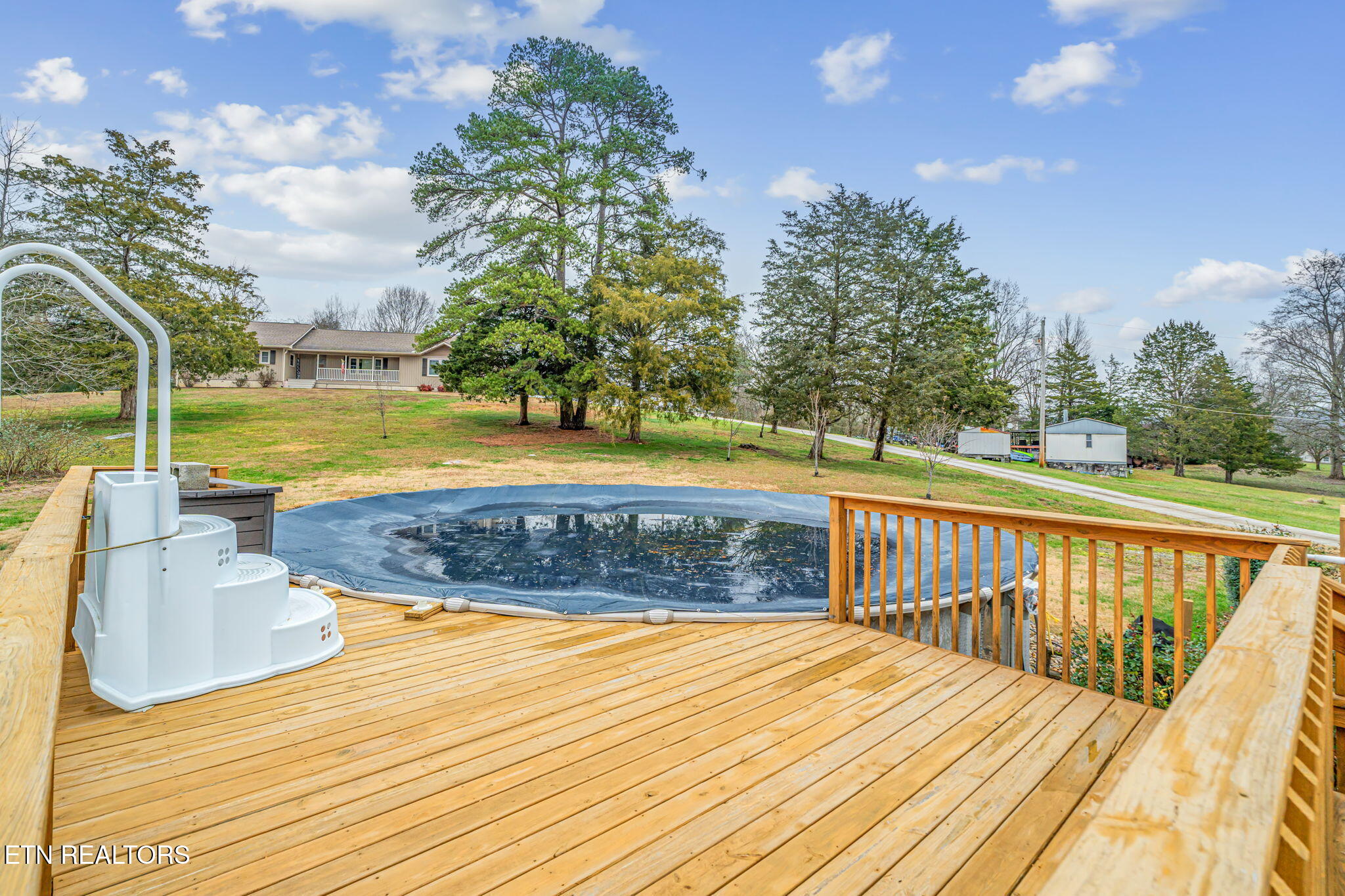174 Jackson Road Caryville TN 37714