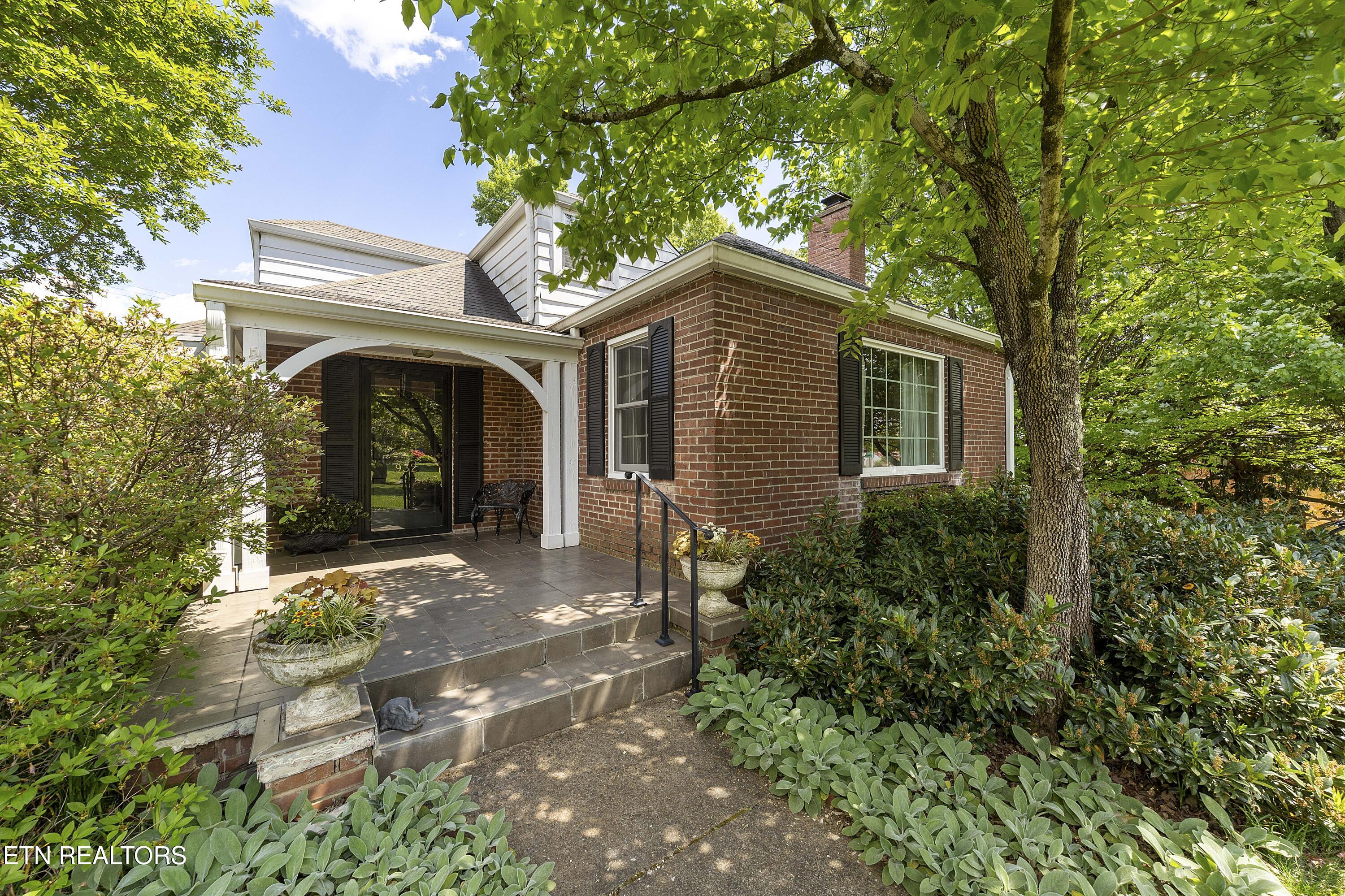 932 Woodside Street Knoxville TN 37919