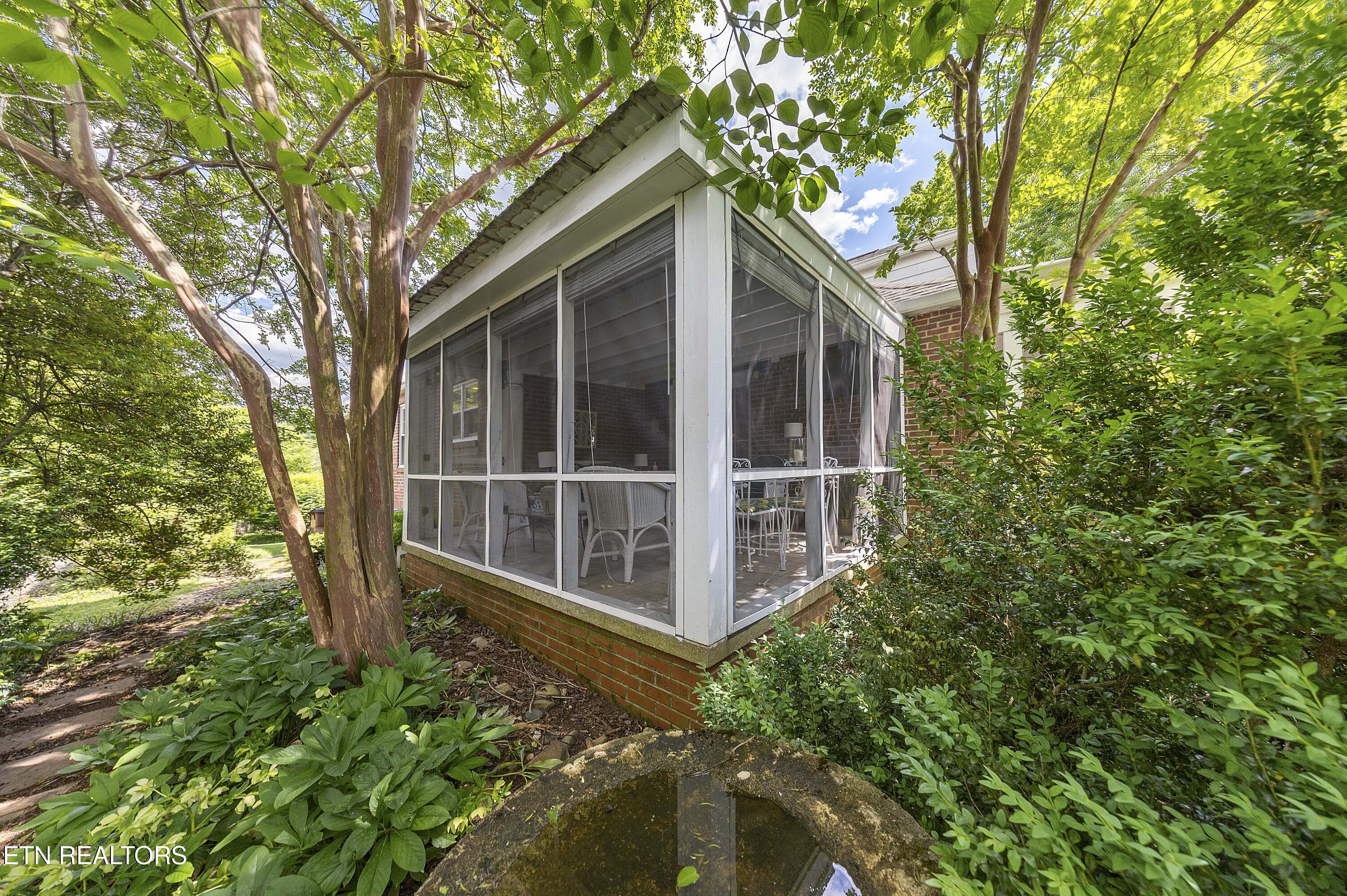 932 Woodside Street Knoxville TN 37919