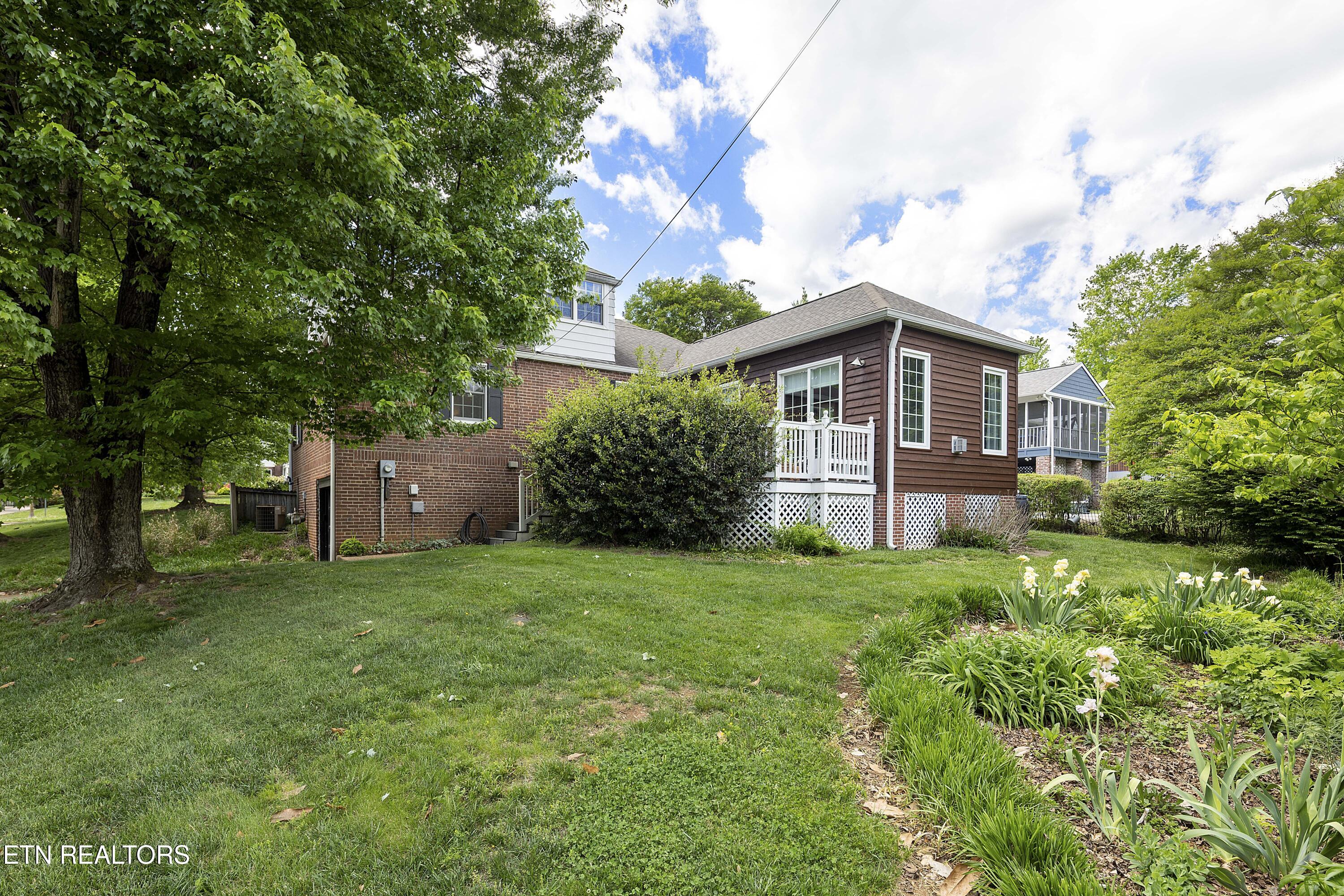 932 Woodside Street Knoxville TN 37919