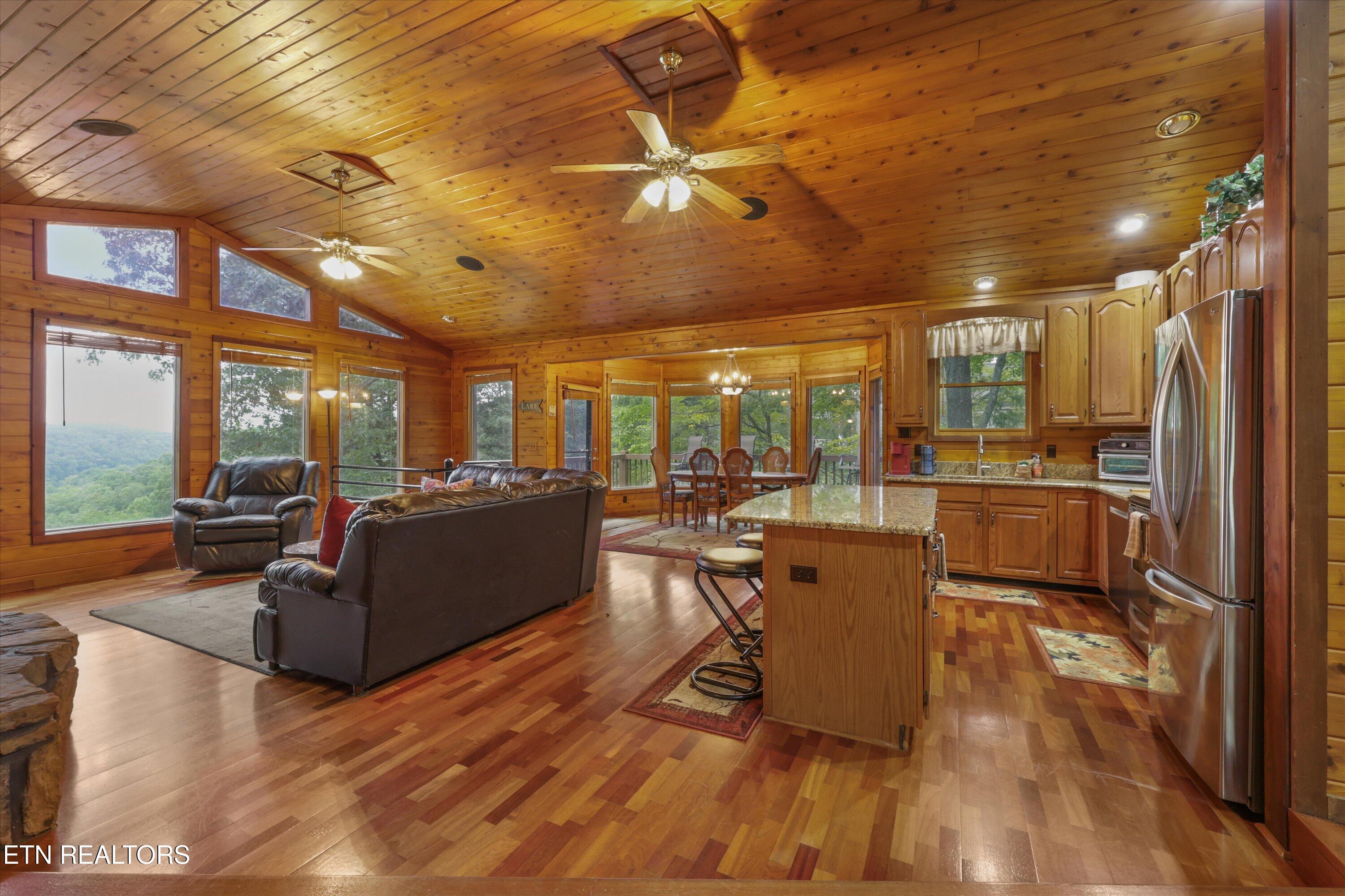 1186 Deerfield Way Lafollette TN 37766