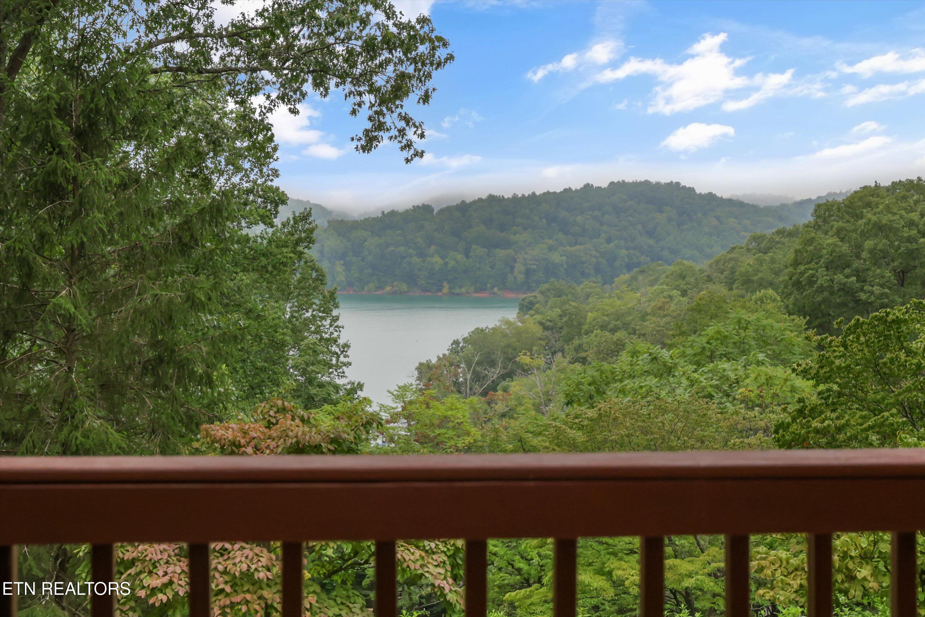 1186 Deerfield Way Lafollette TN 37766