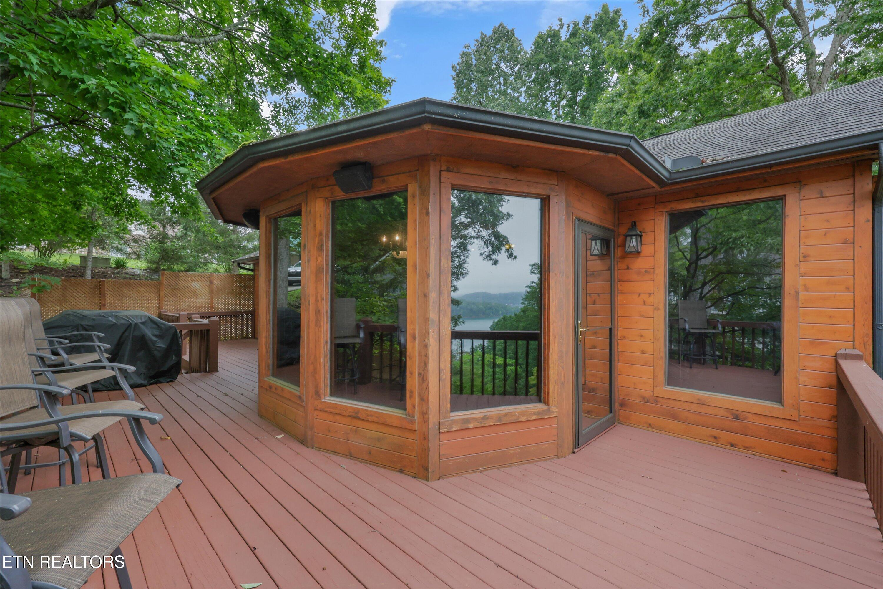 1186 Deerfield Way Lafollette TN 37766