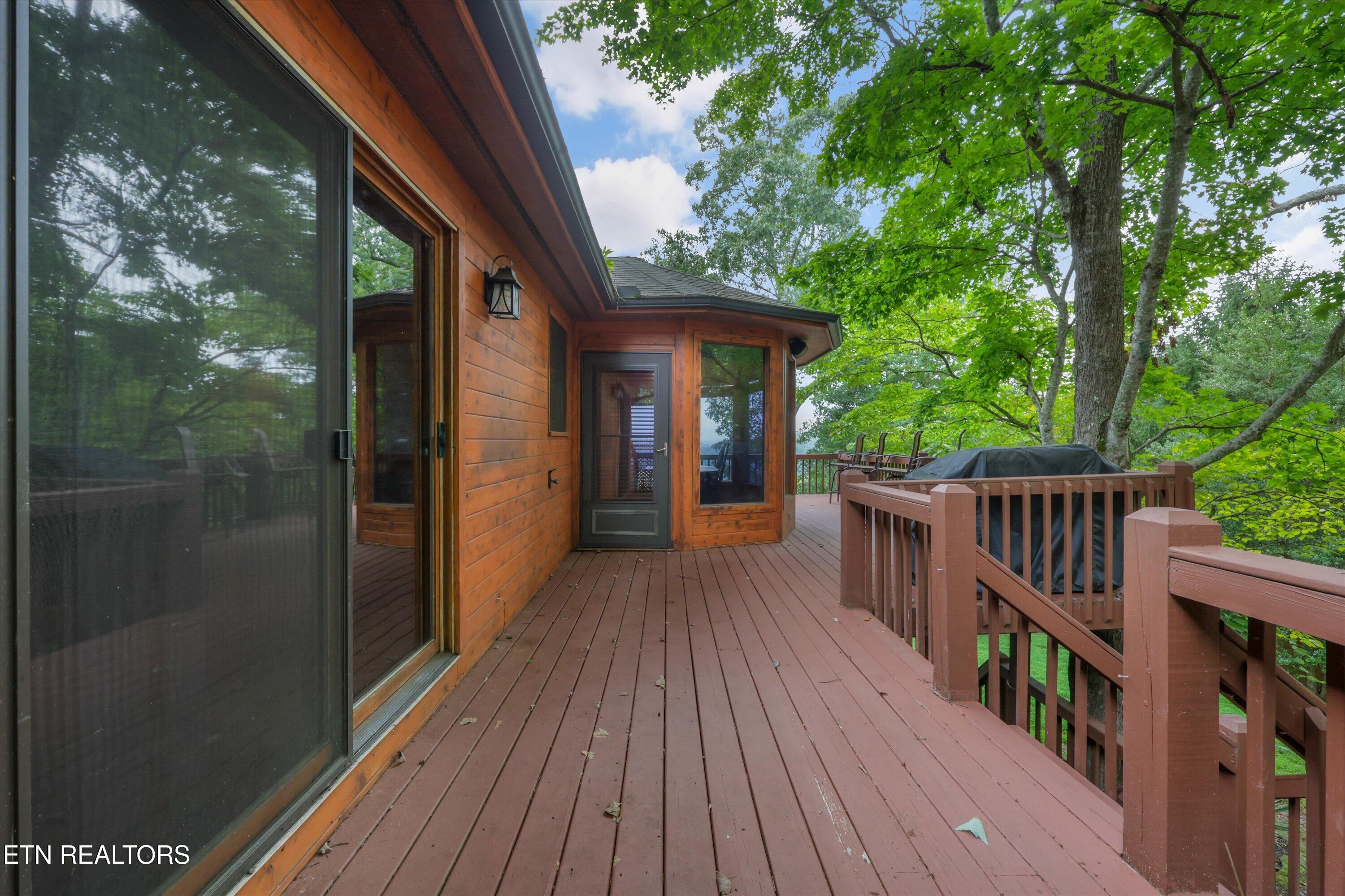 1186 Deerfield Way Lafollette TN 37766