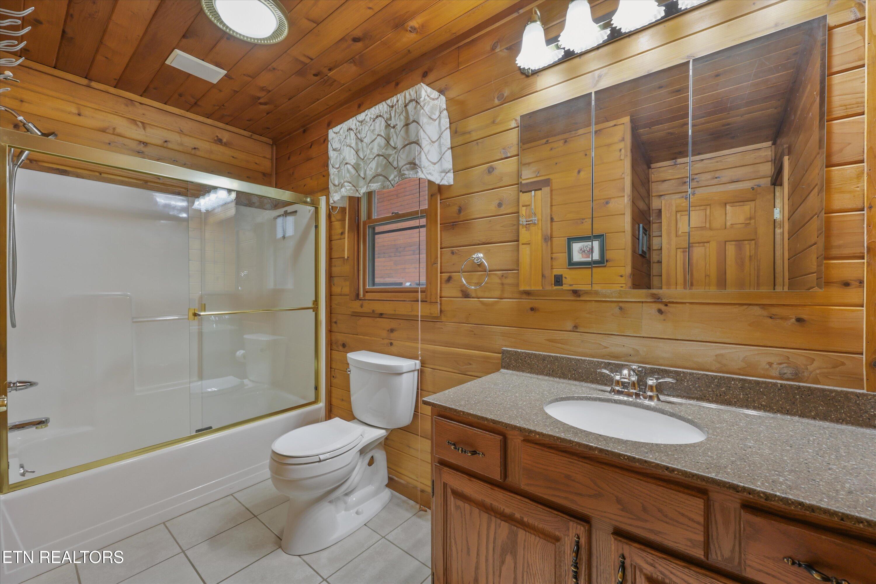 1186 Deerfield Way Lafollette TN 37766