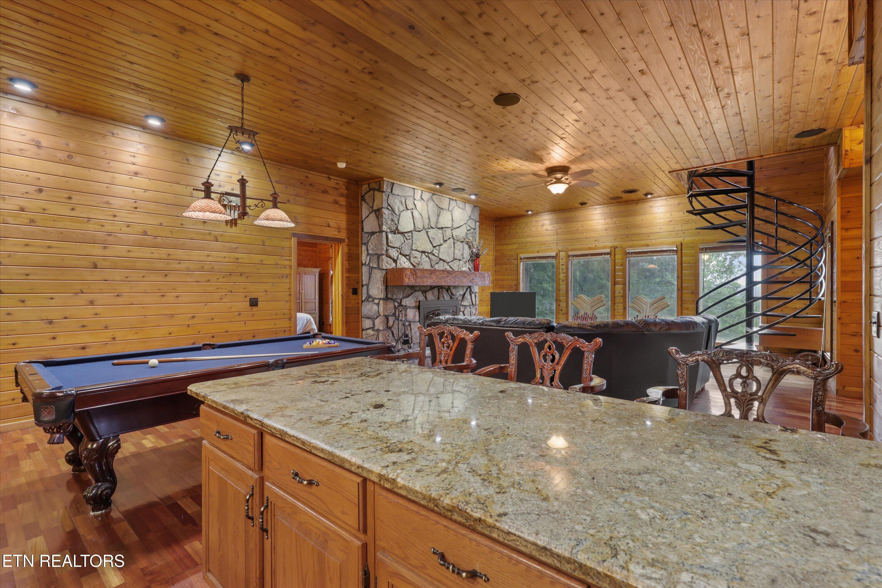 1186 Deerfield Way Lafollette TN 37766