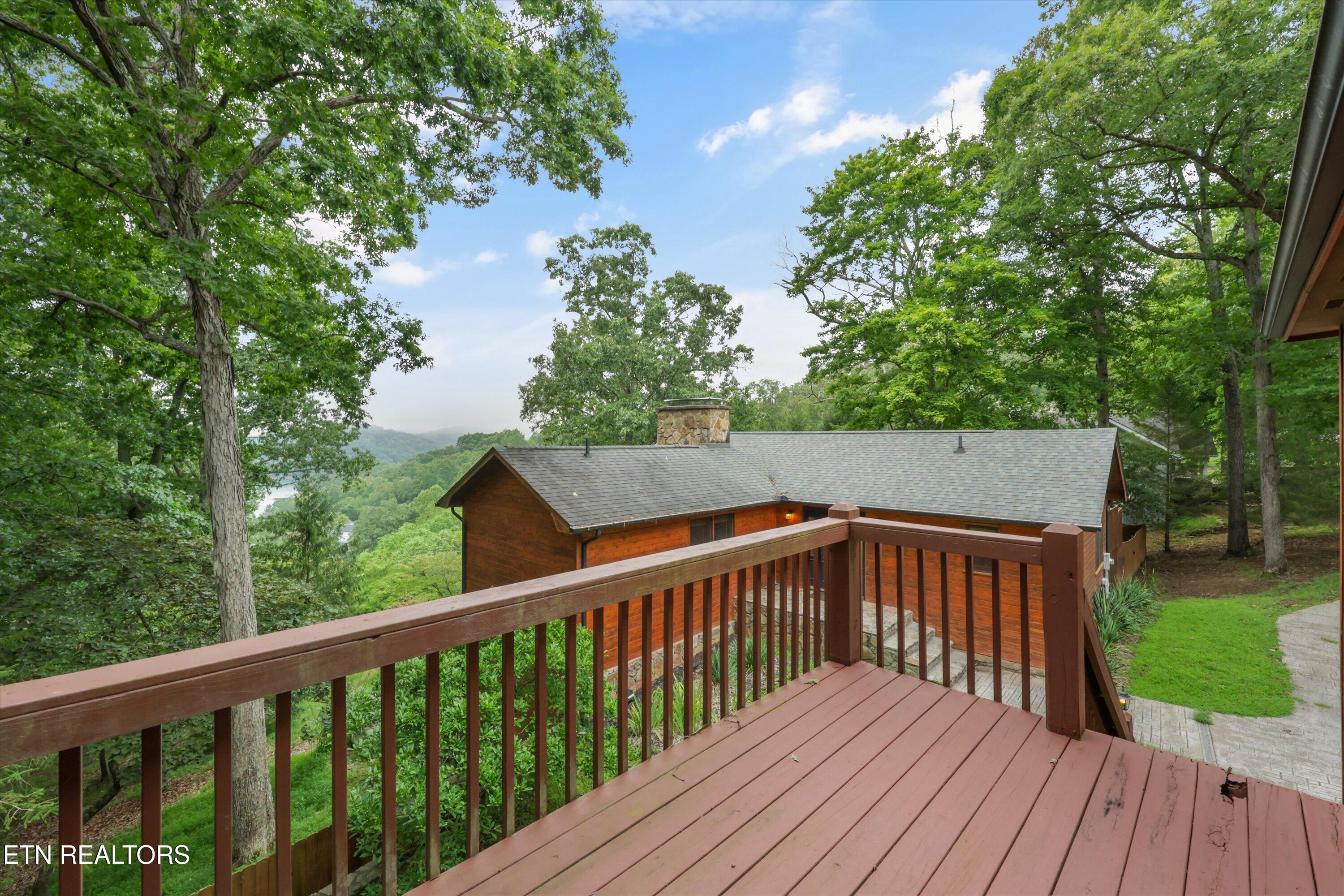 1186 Deerfield Way Lafollette TN 37766