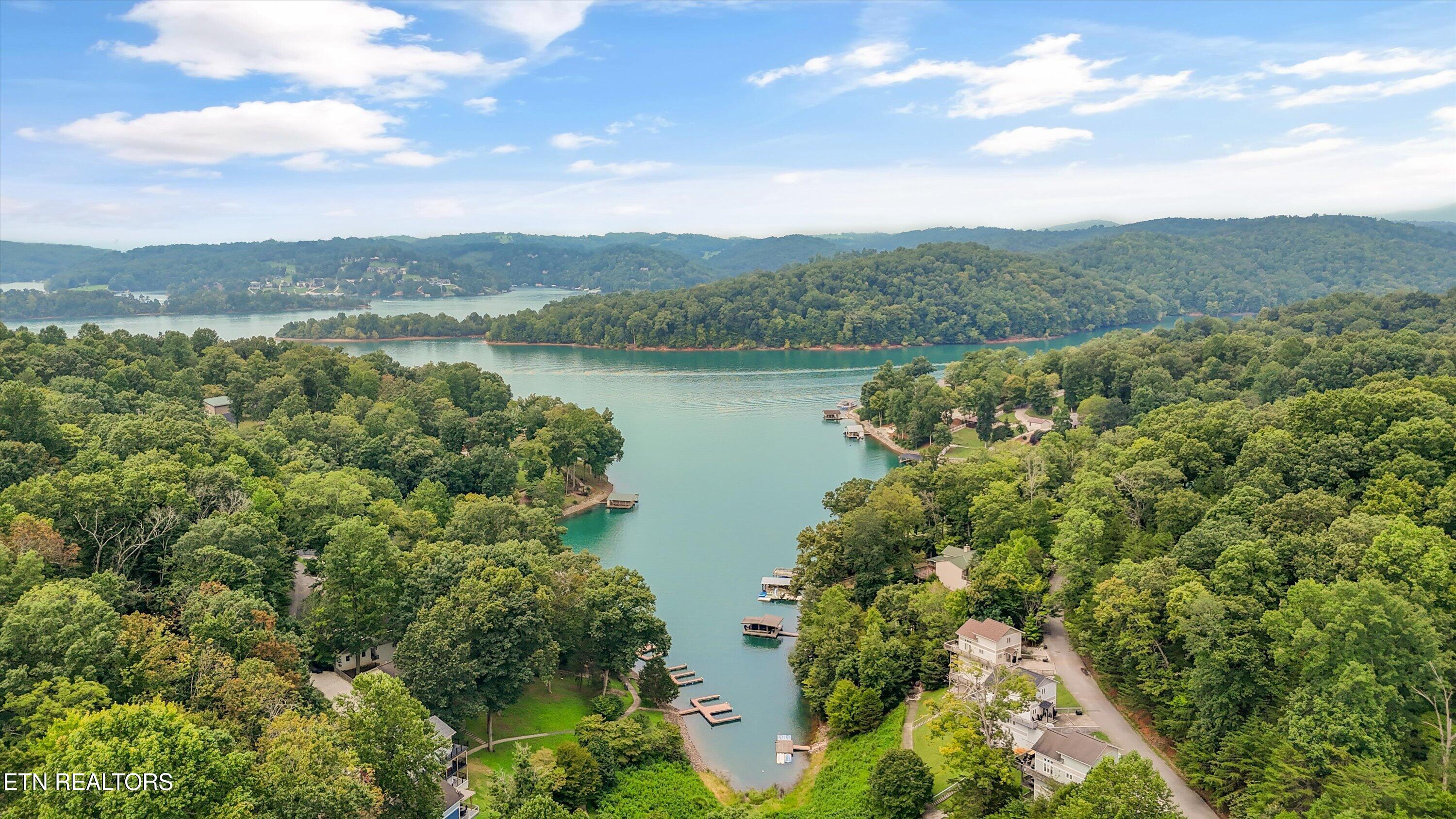 1186 Deerfield Way Lafollette TN 37766