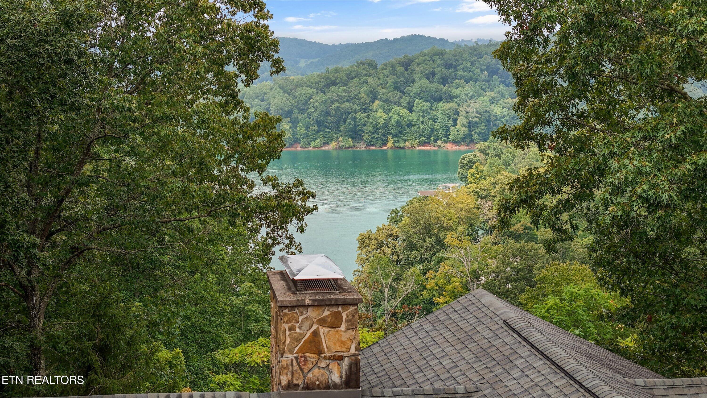1186 Deerfield Way Lafollette TN 37766
