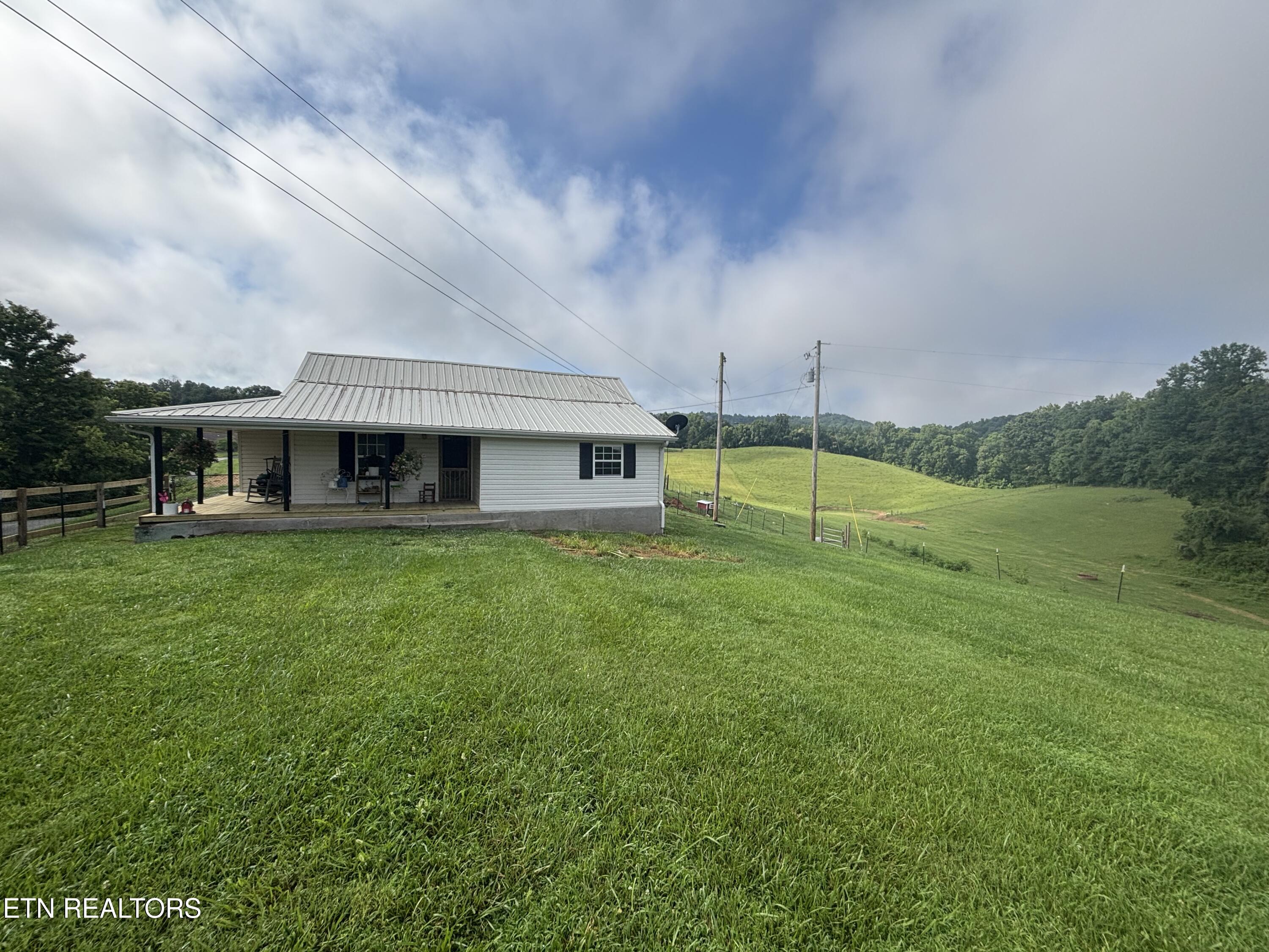 473 W High Knob Road Lafollette TN 37766