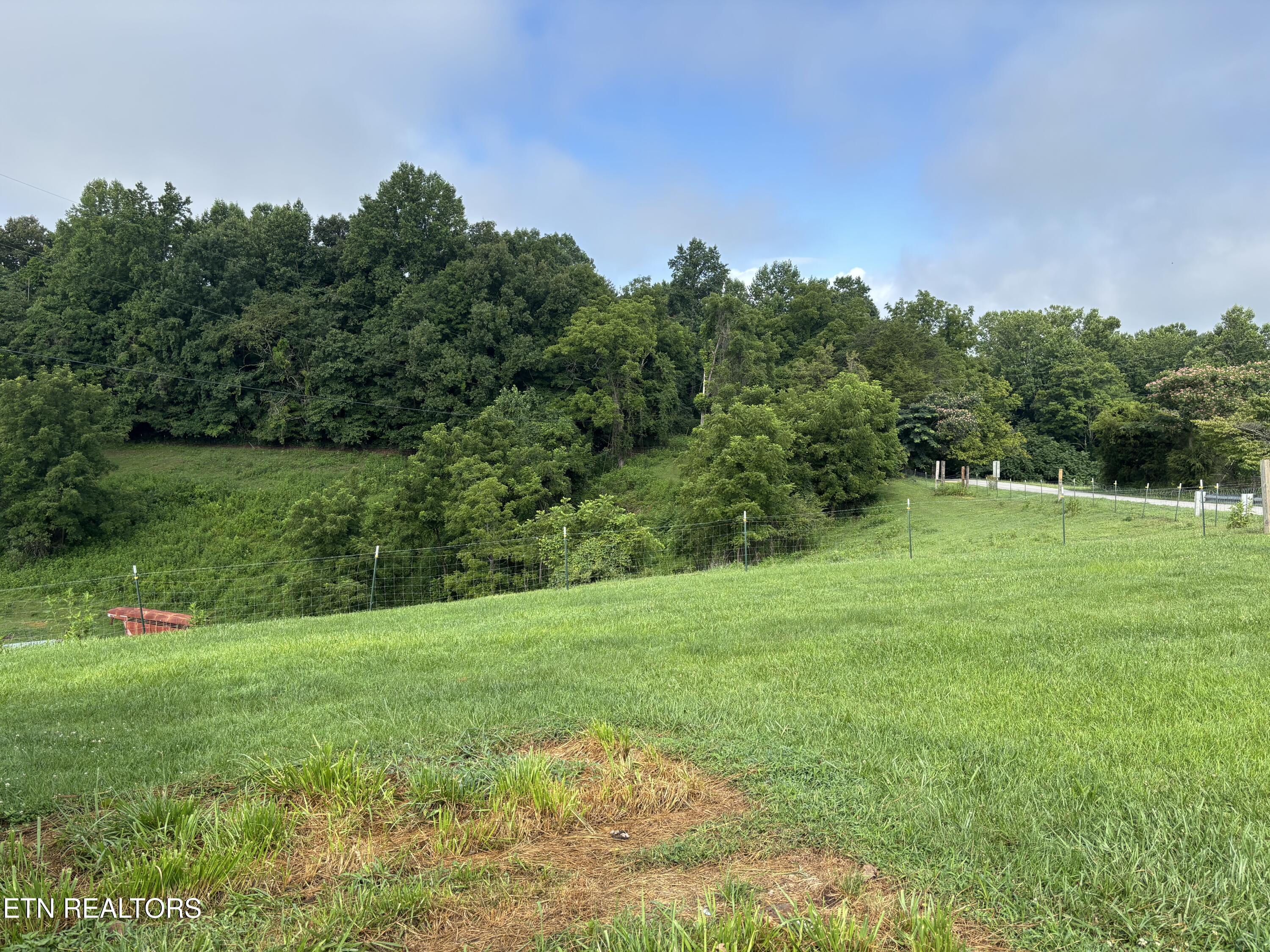 473 W High Knob Road Lafollette TN 37766