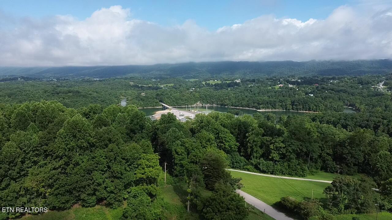 473 W High Knob Road Lafollette TN 37766