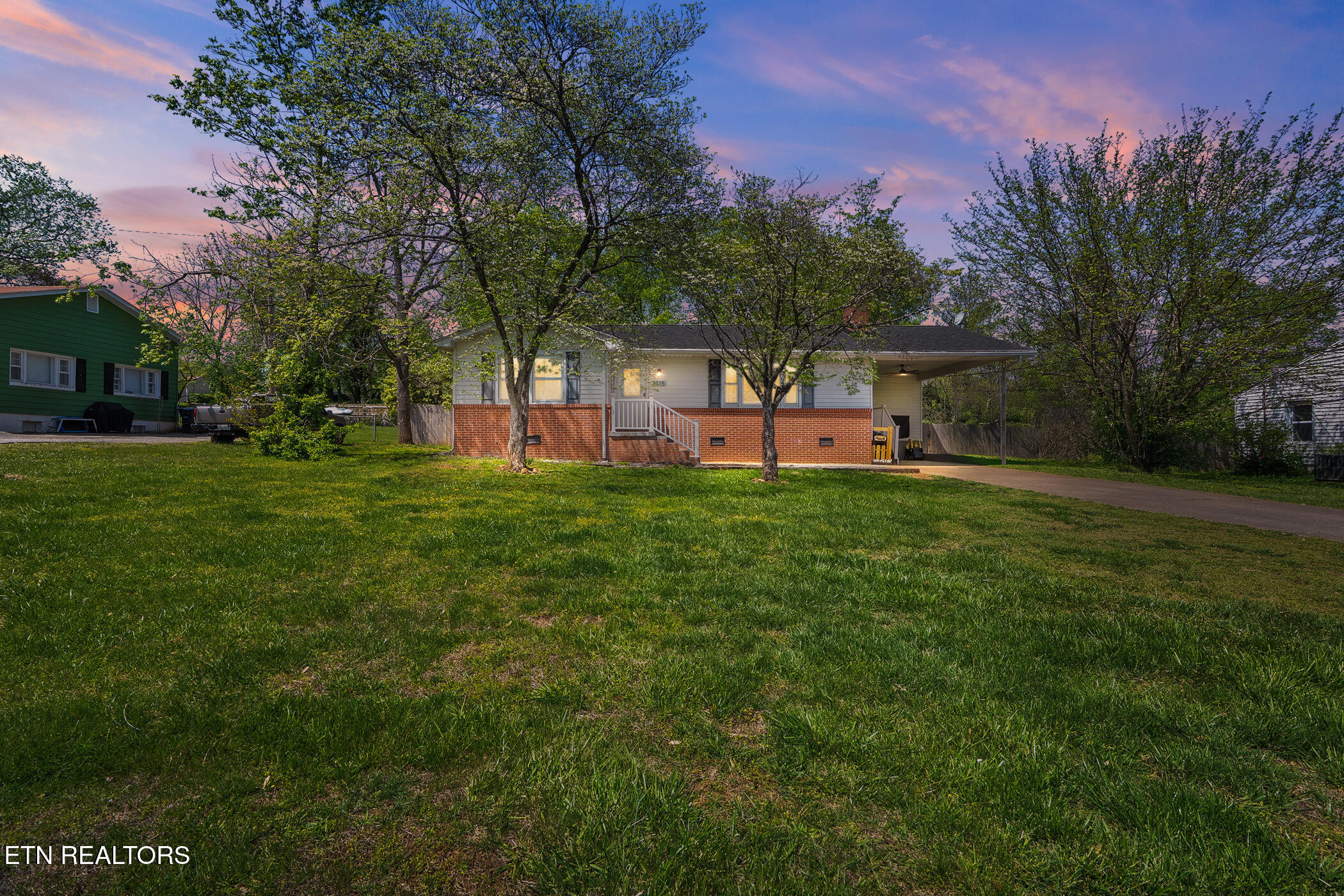 Knoxville TN, 1515 Charles Drive