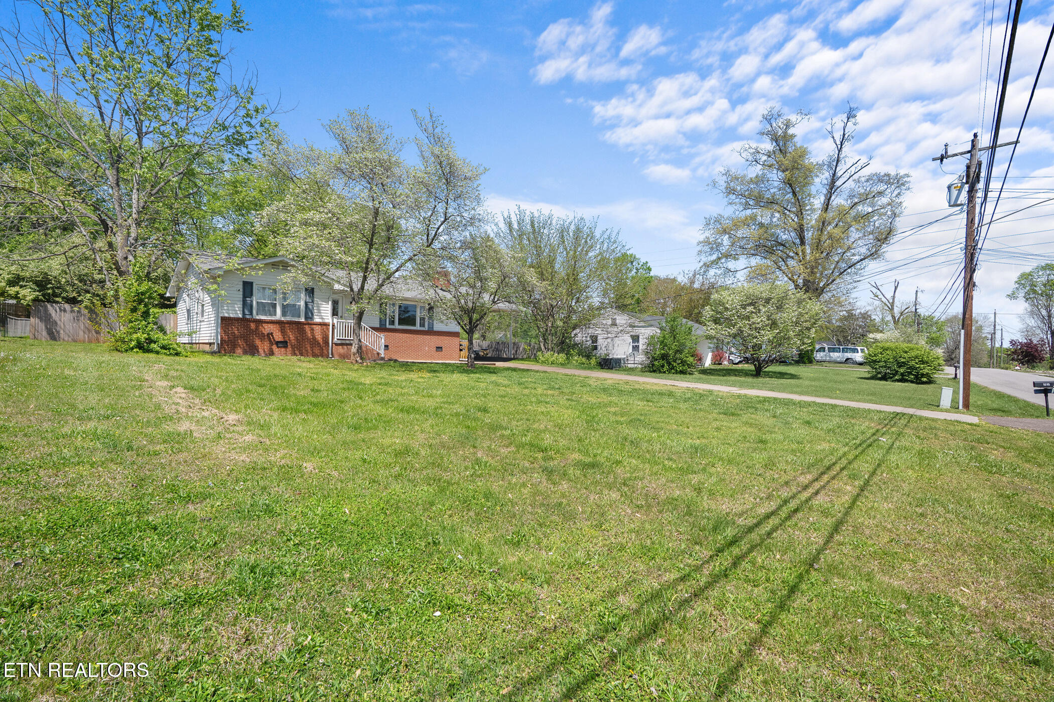 1515 Charles Drive Knoxville TN 37918