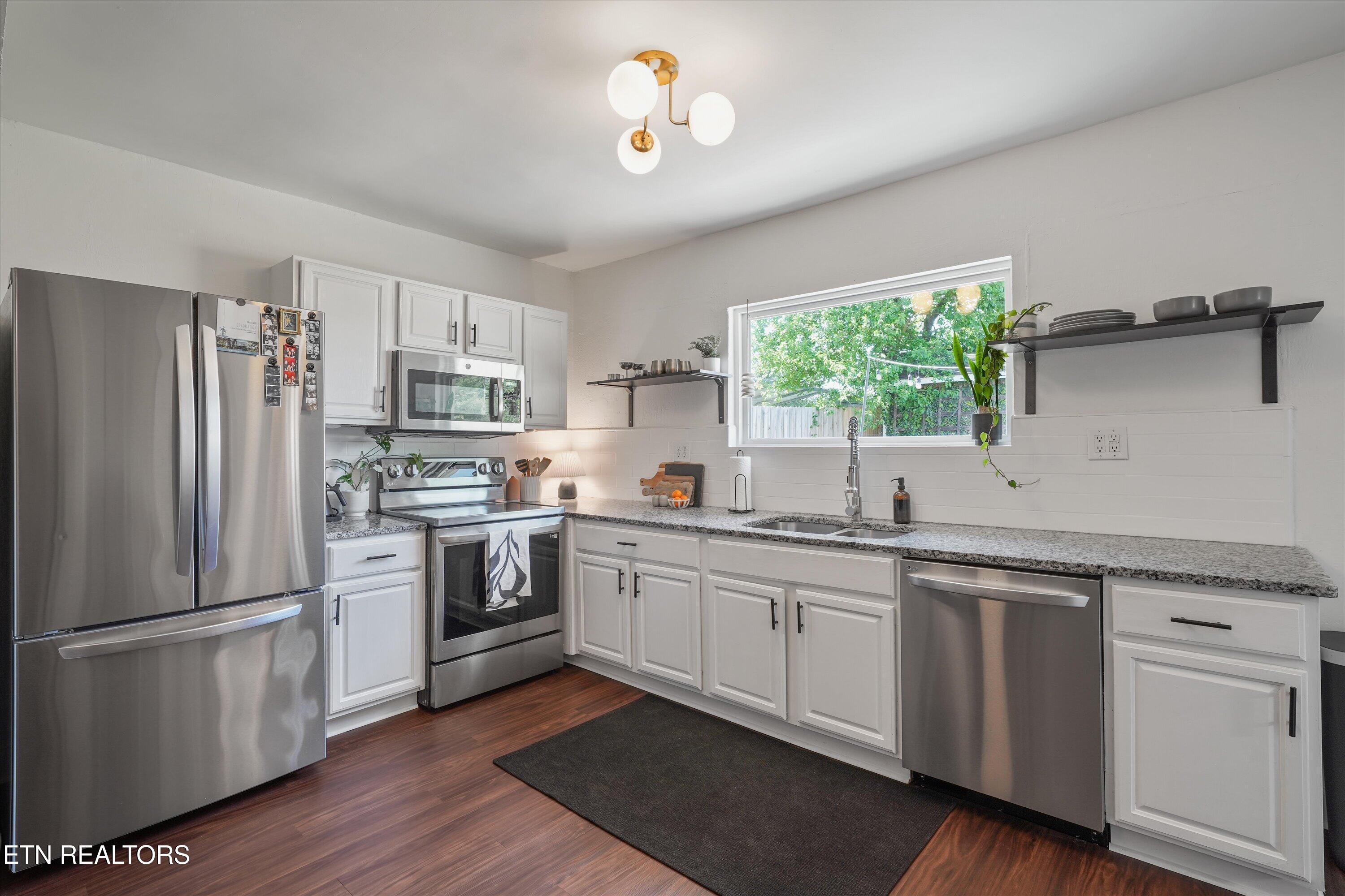 427 E Caldwell Avenue Knoxville TN 37917