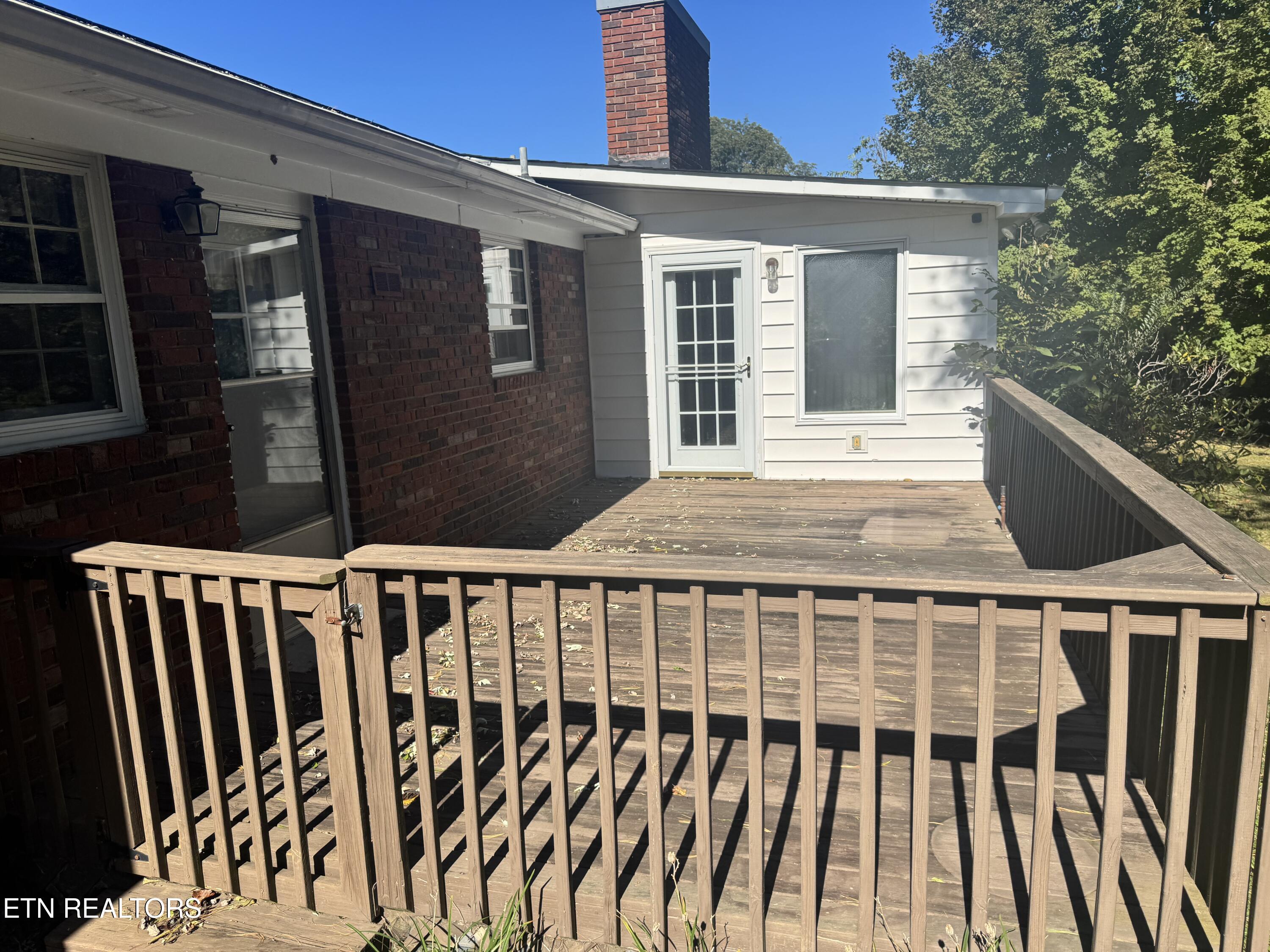 128 Essex Drive Knoxville TN 37922