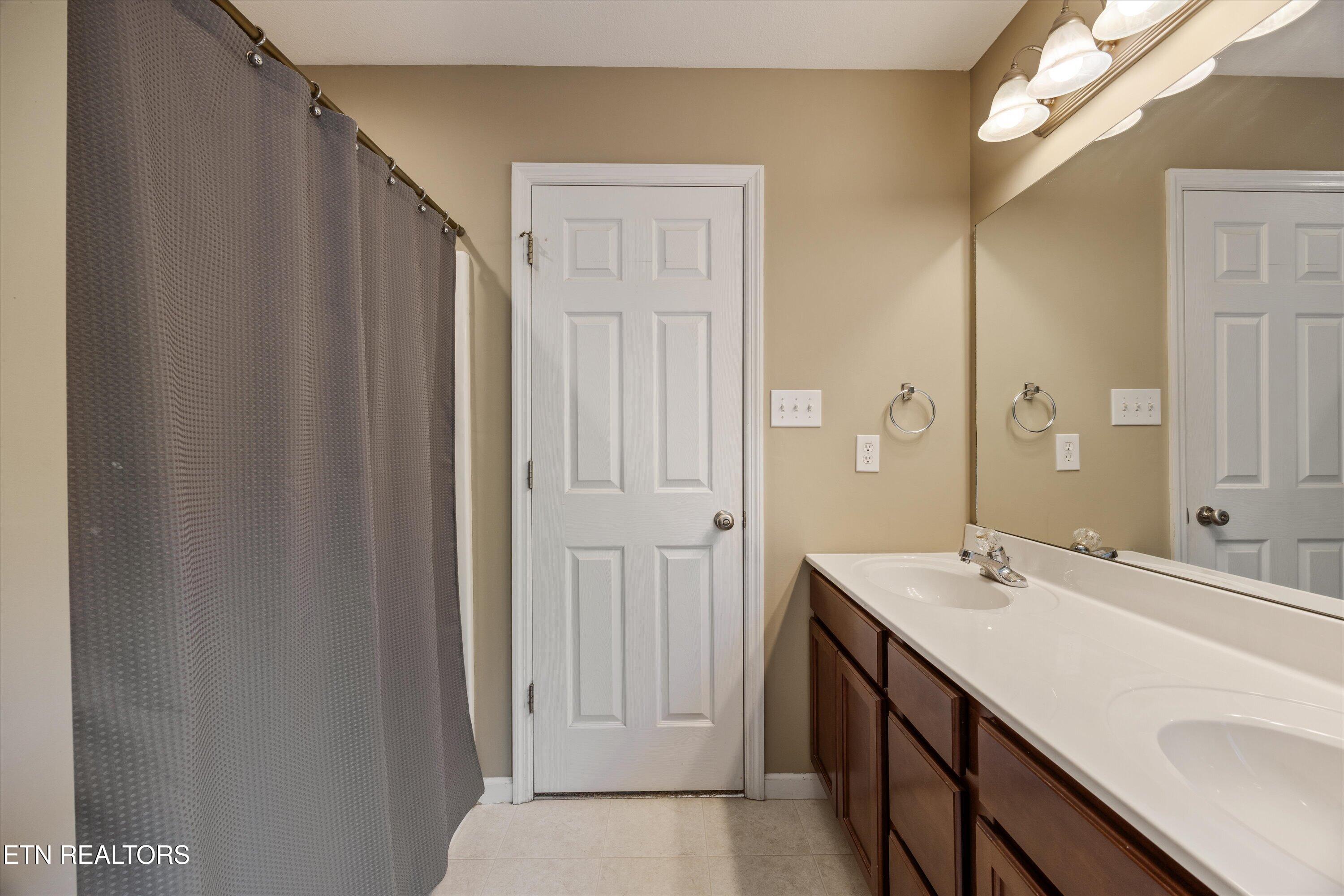 1524 Pebble Shore Lane Knoxville TN 37931