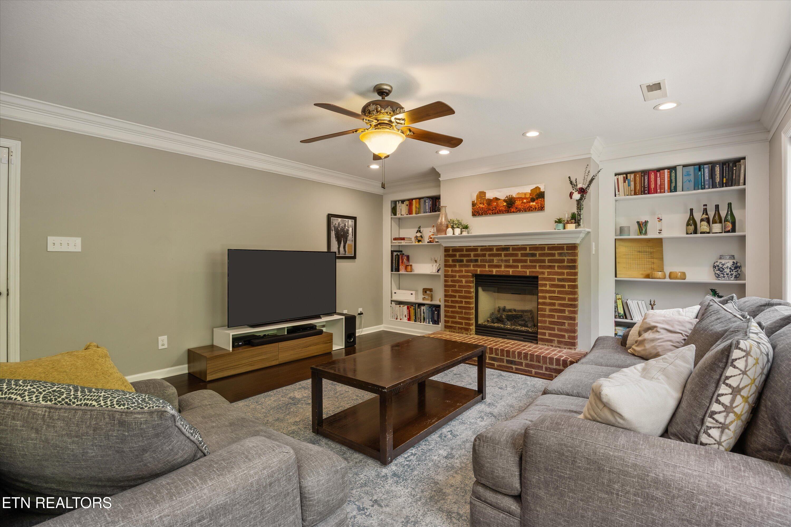 1524 Pebble Shore Lane Knoxville TN 37931