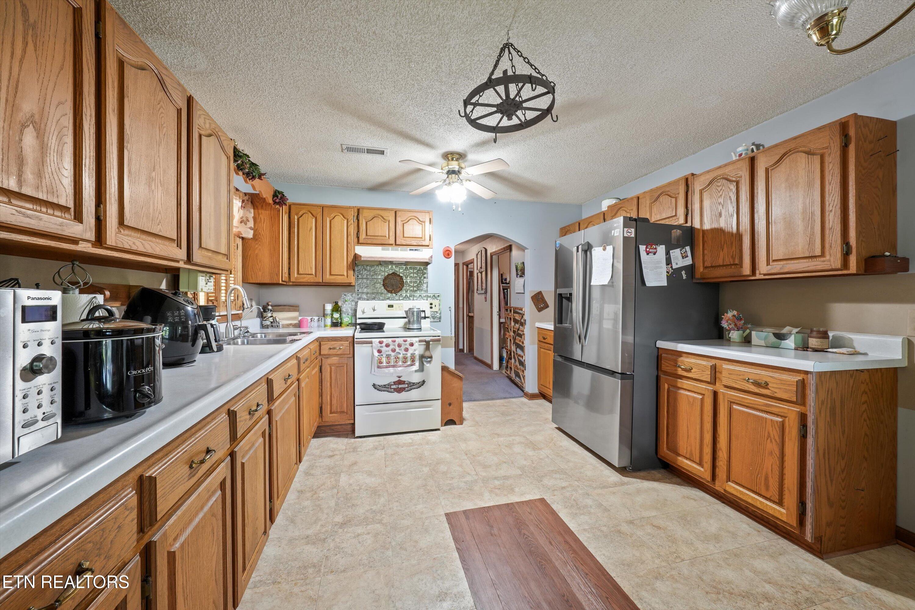 391 County Road 57 Riceville TN 37370