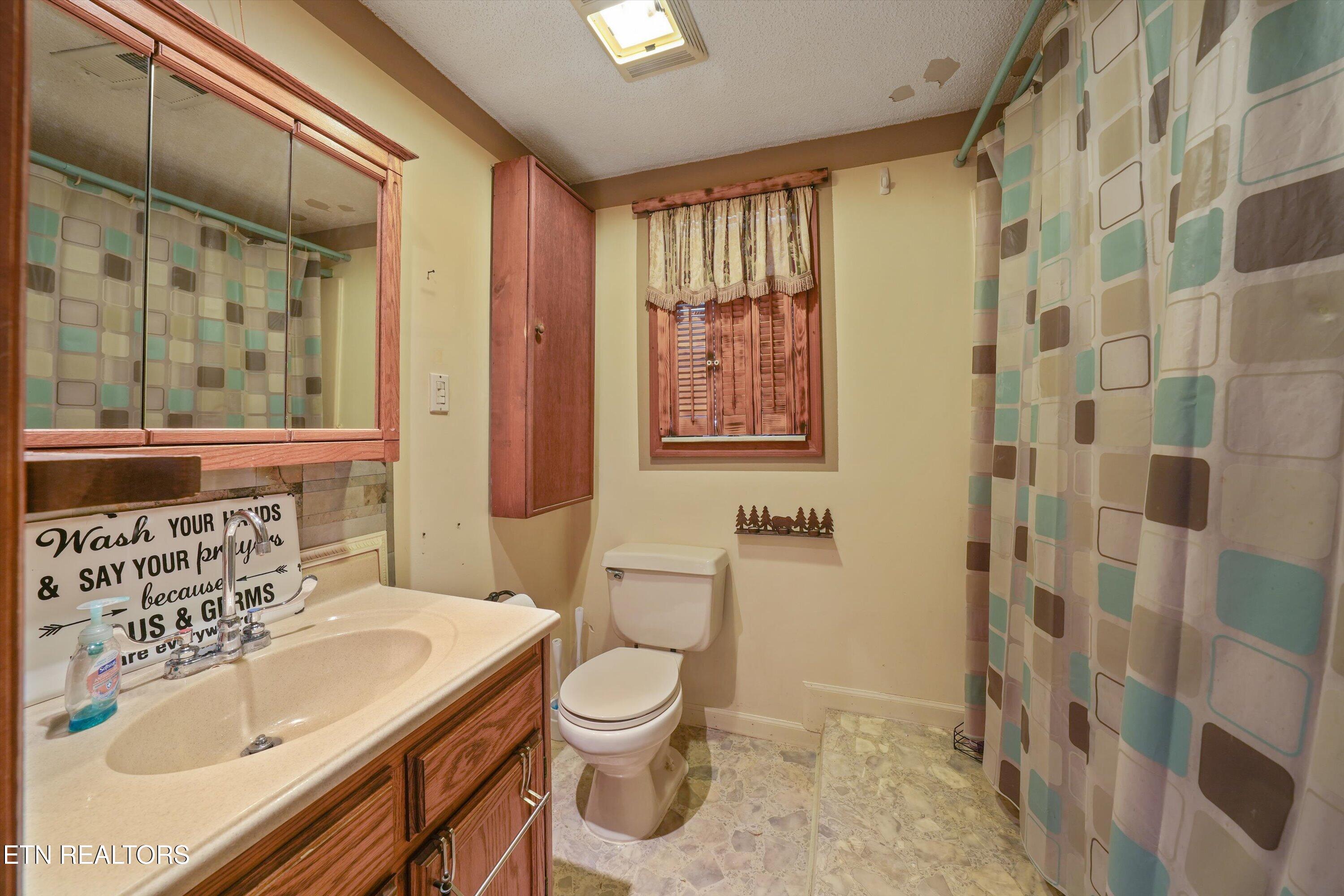 391 County Road 57 Riceville TN 37370