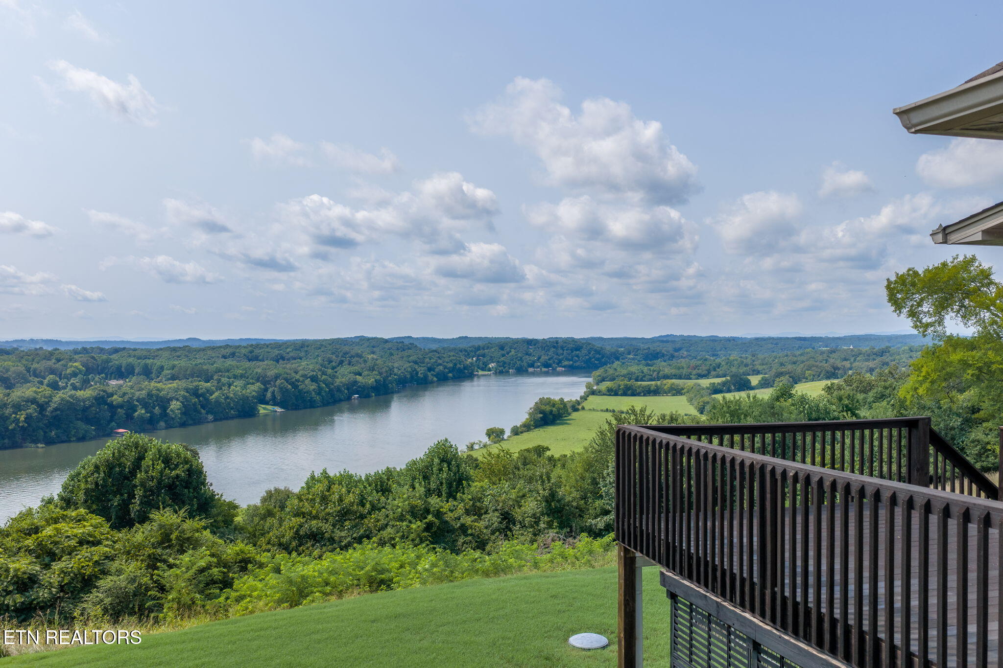 645 Fort Hill Street Loudon TN 37774