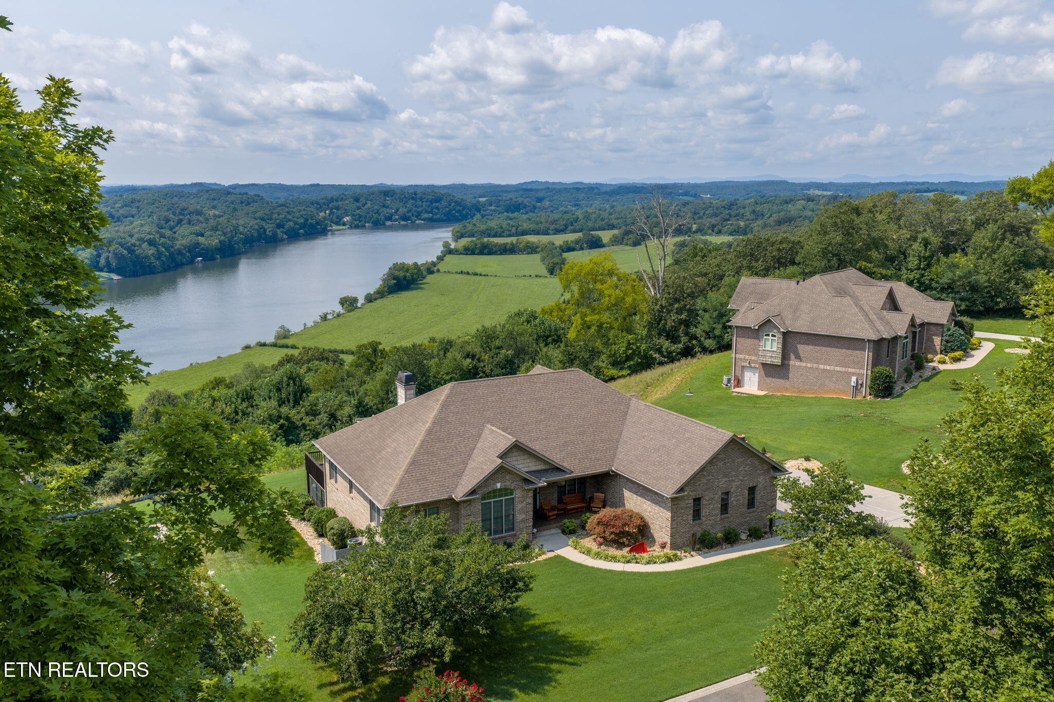 645 Fort Hill Street Loudon TN 37774