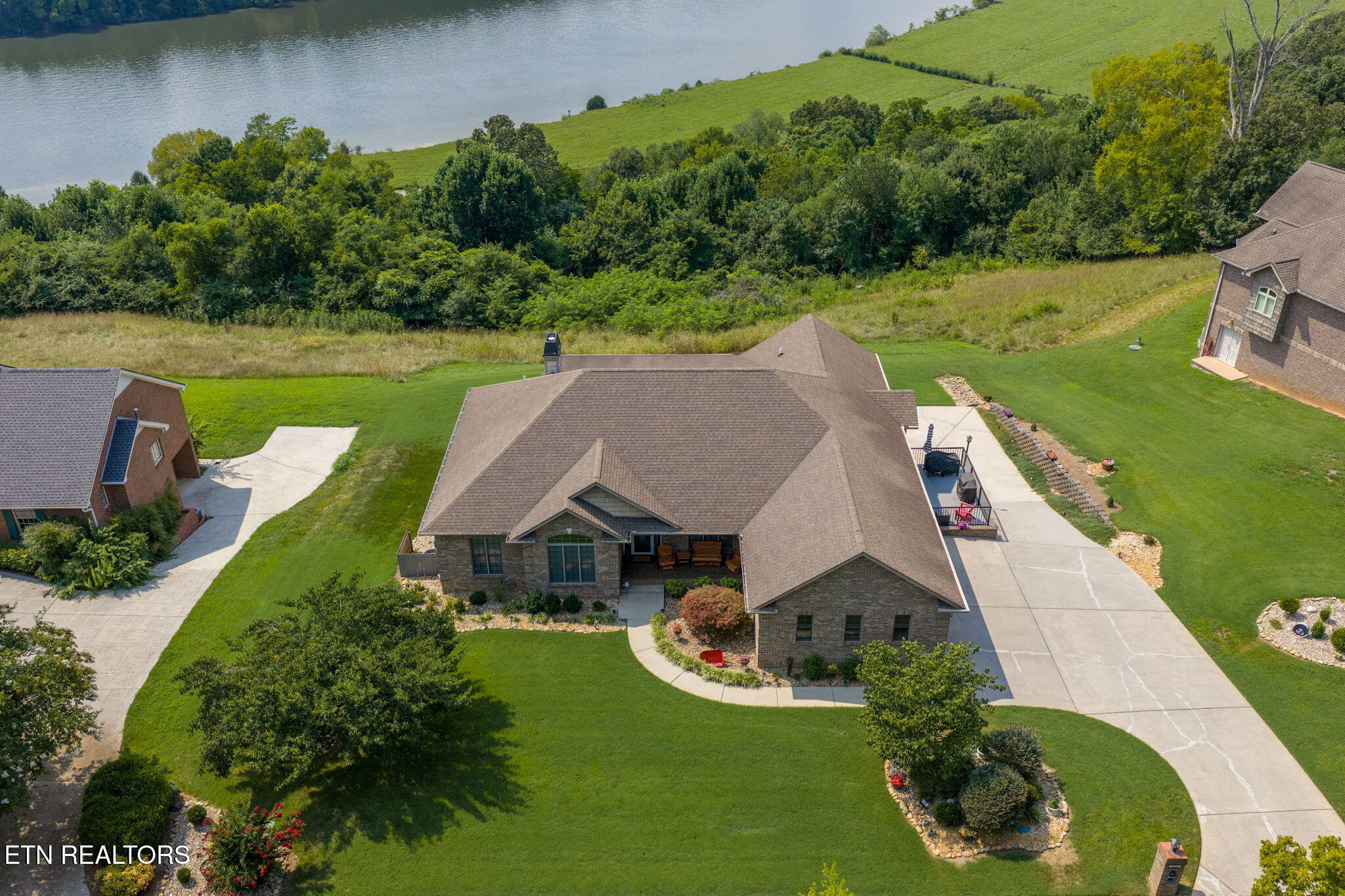 645 Fort Hill Street Loudon TN 37774