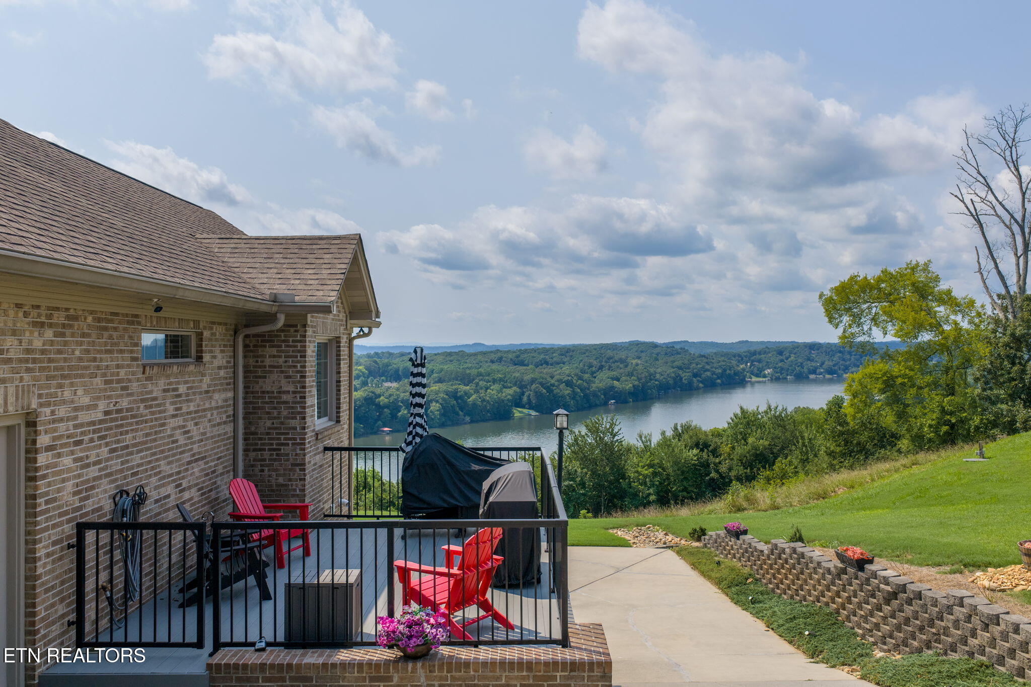 645 Fort Hill Street Loudon TN 37774