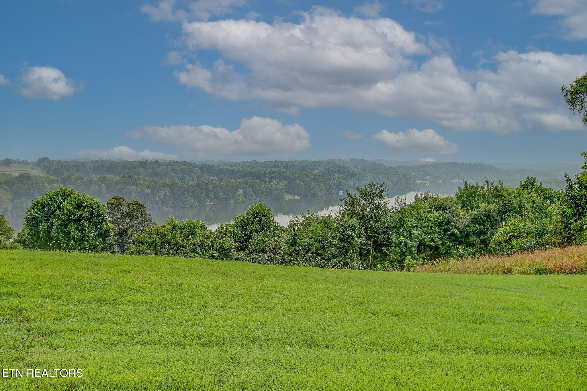 645 Fort Hill Street Loudon TN 37774
