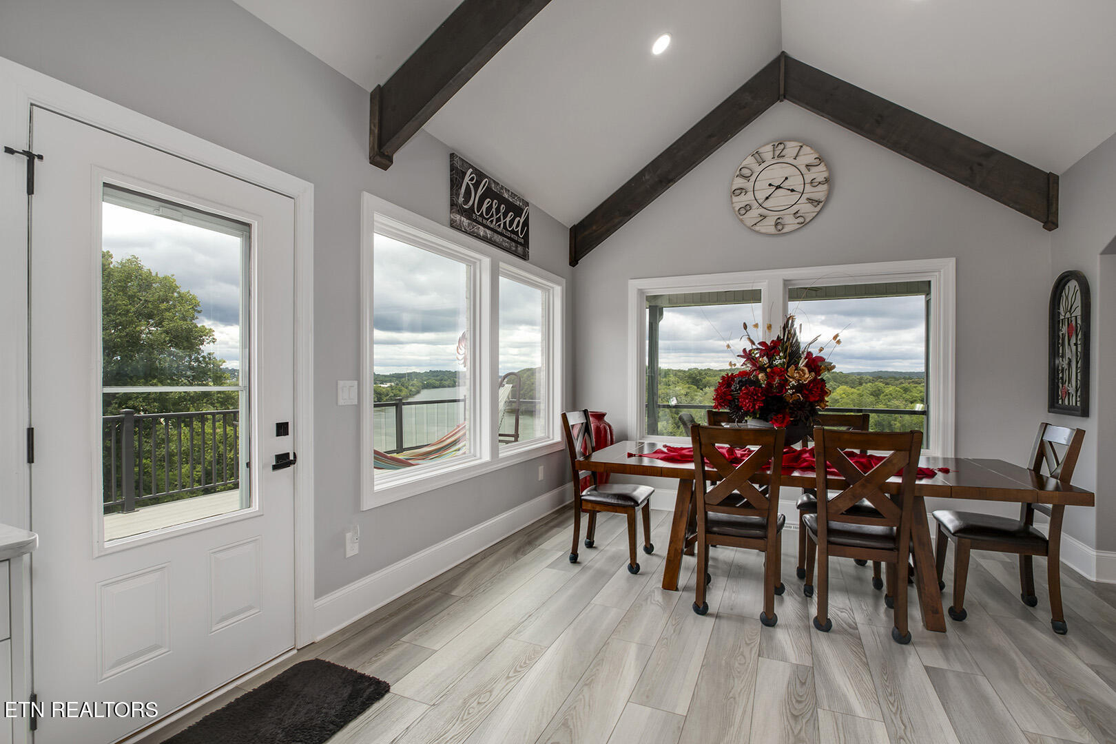 205 Waters Edge Way Lenoir City TN 37771