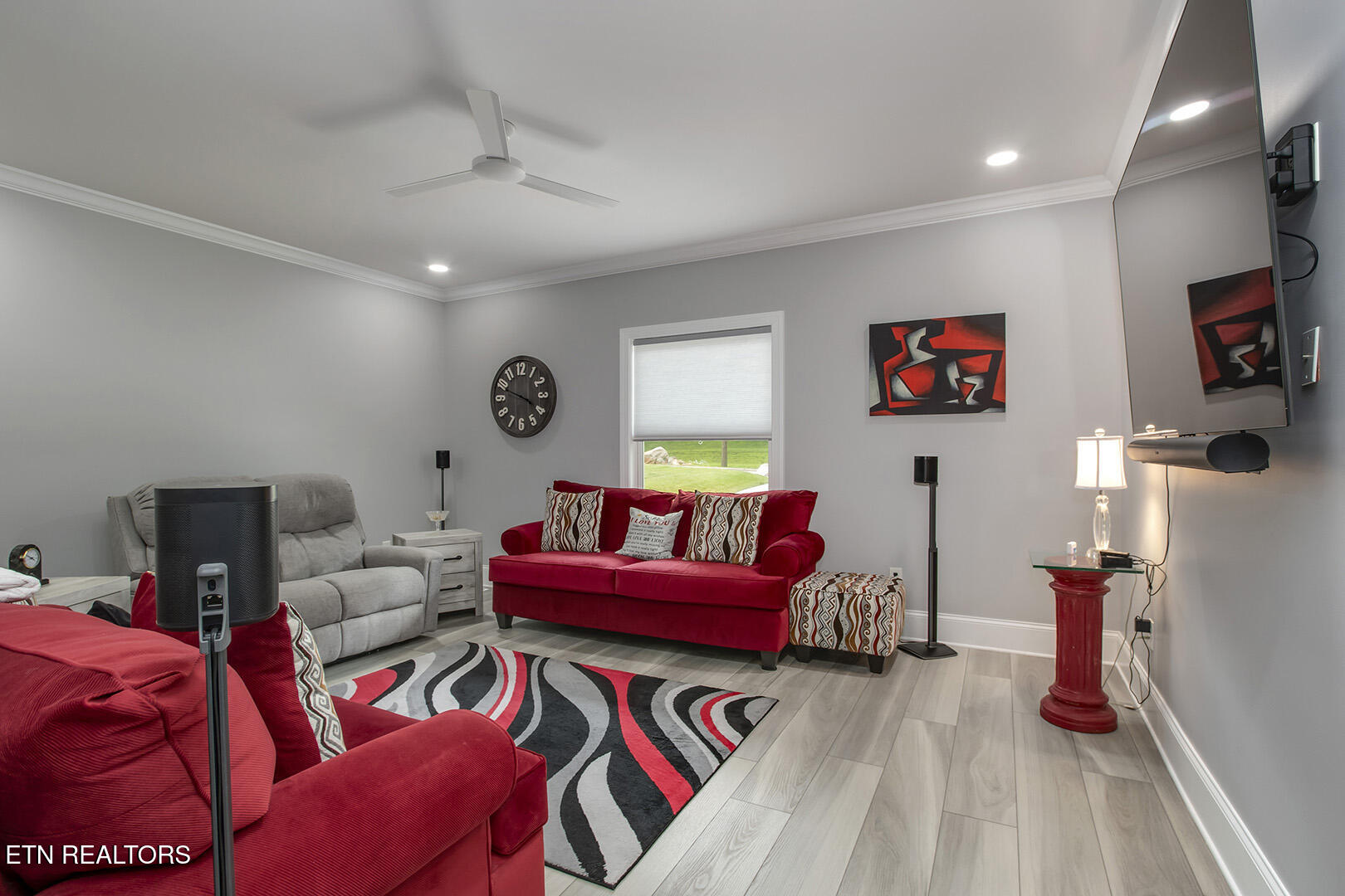 205 Waters Edge Way Lenoir City TN 37771