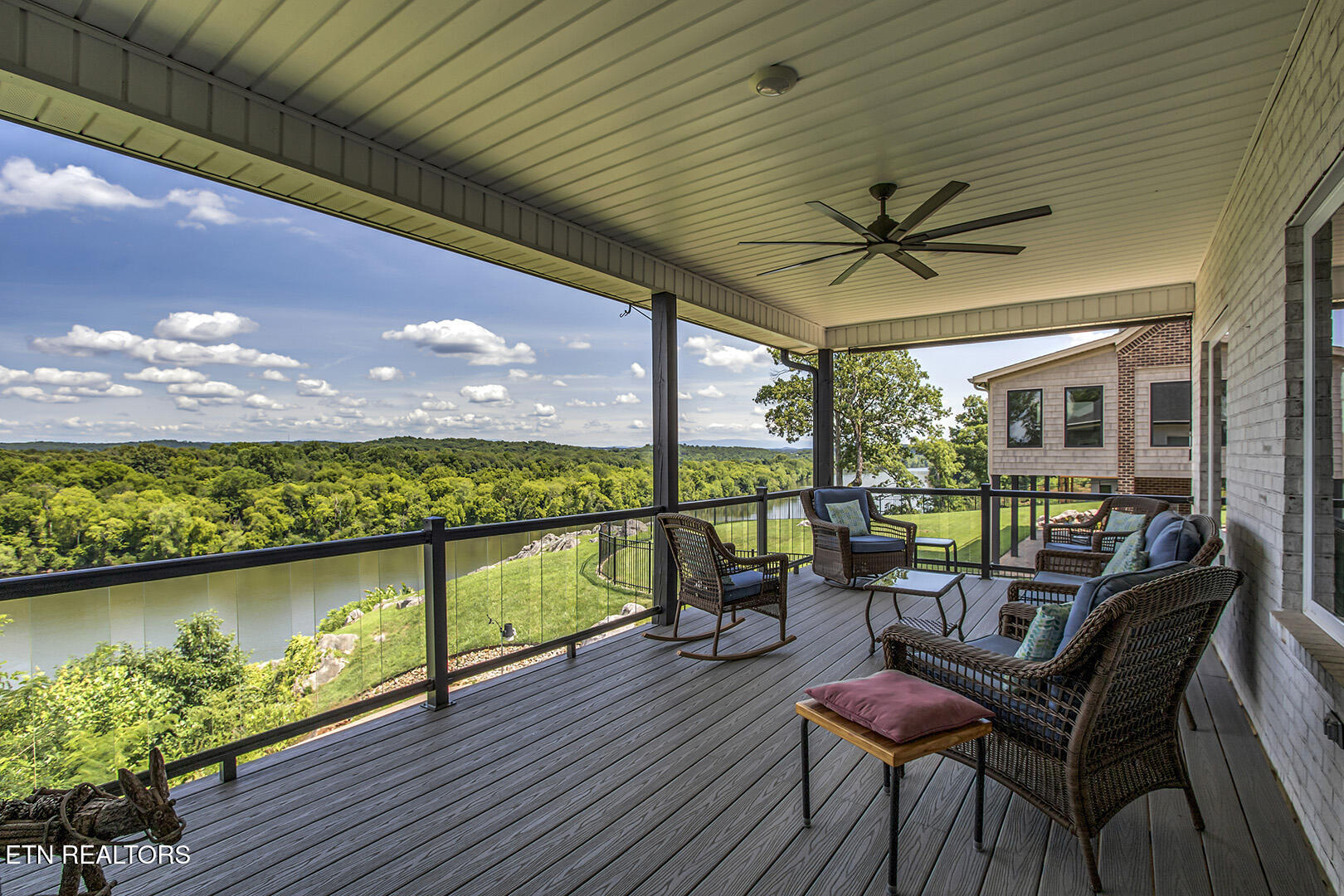 205 Waters Edge Way Lenoir City TN 37771