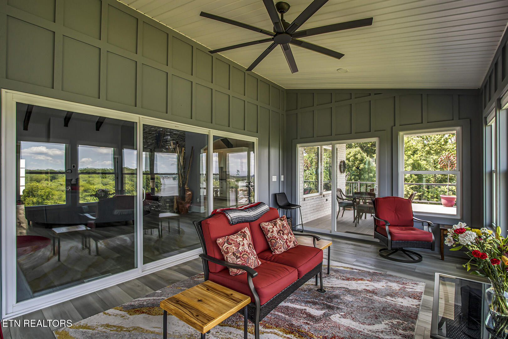 205 Waters Edge Way Lenoir City TN 37771
