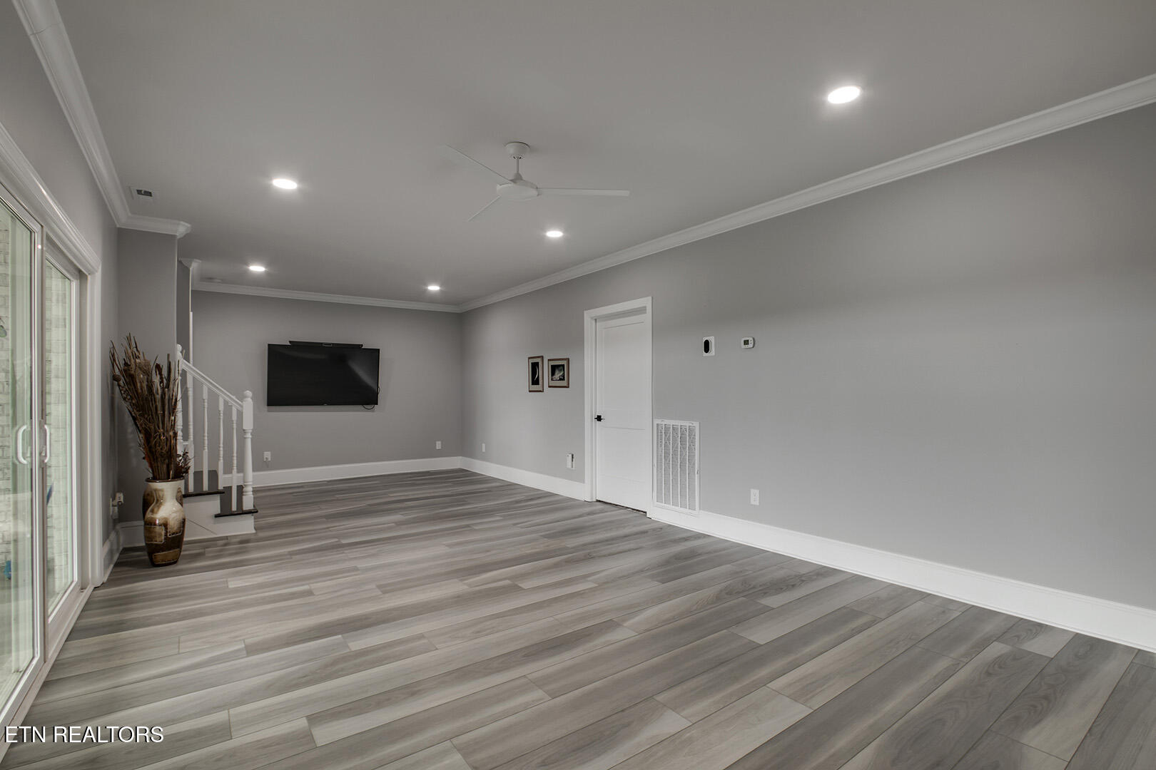 205 Waters Edge Way Lenoir City TN 37771