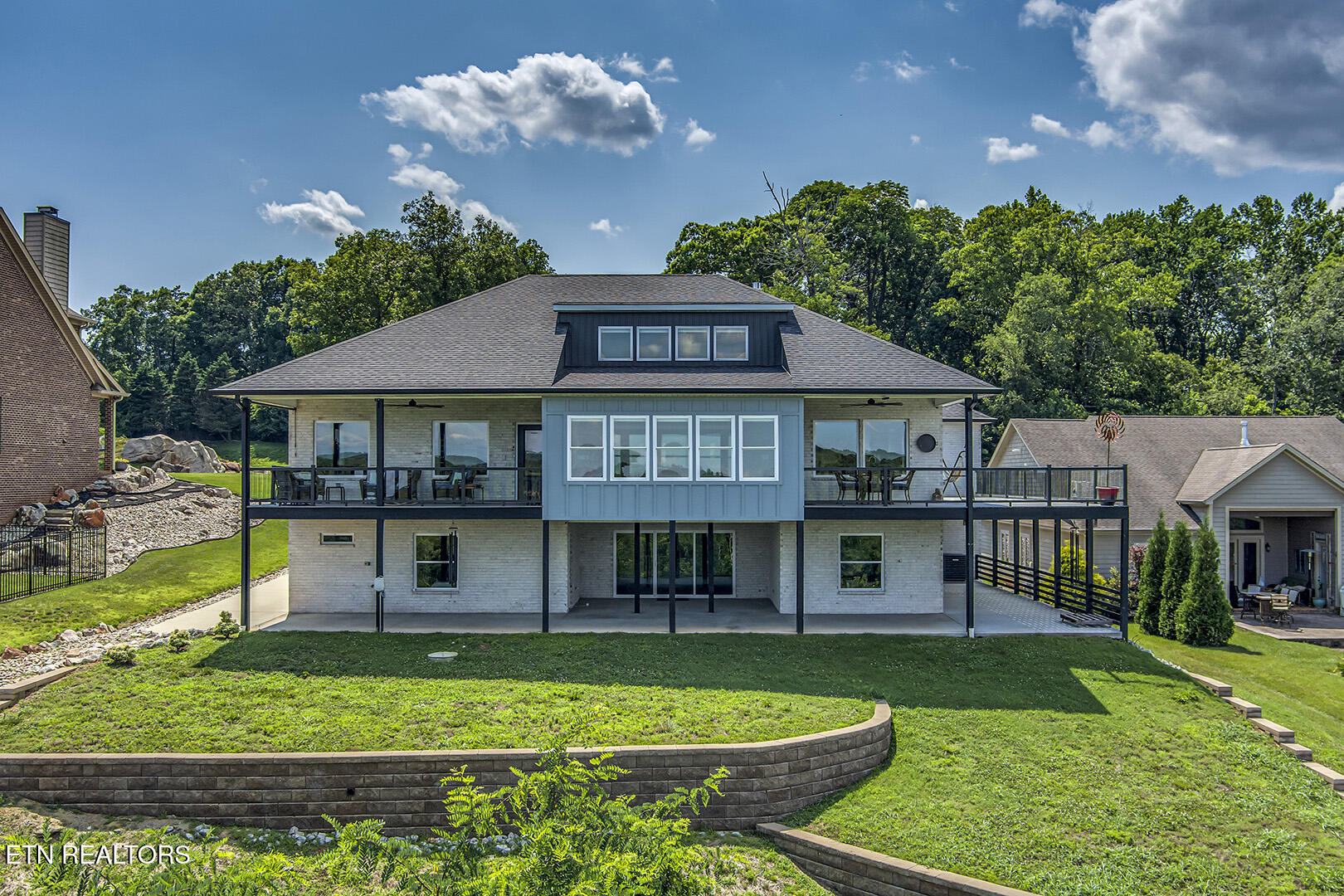 205 Waters Edge Way Lenoir City TN 37771